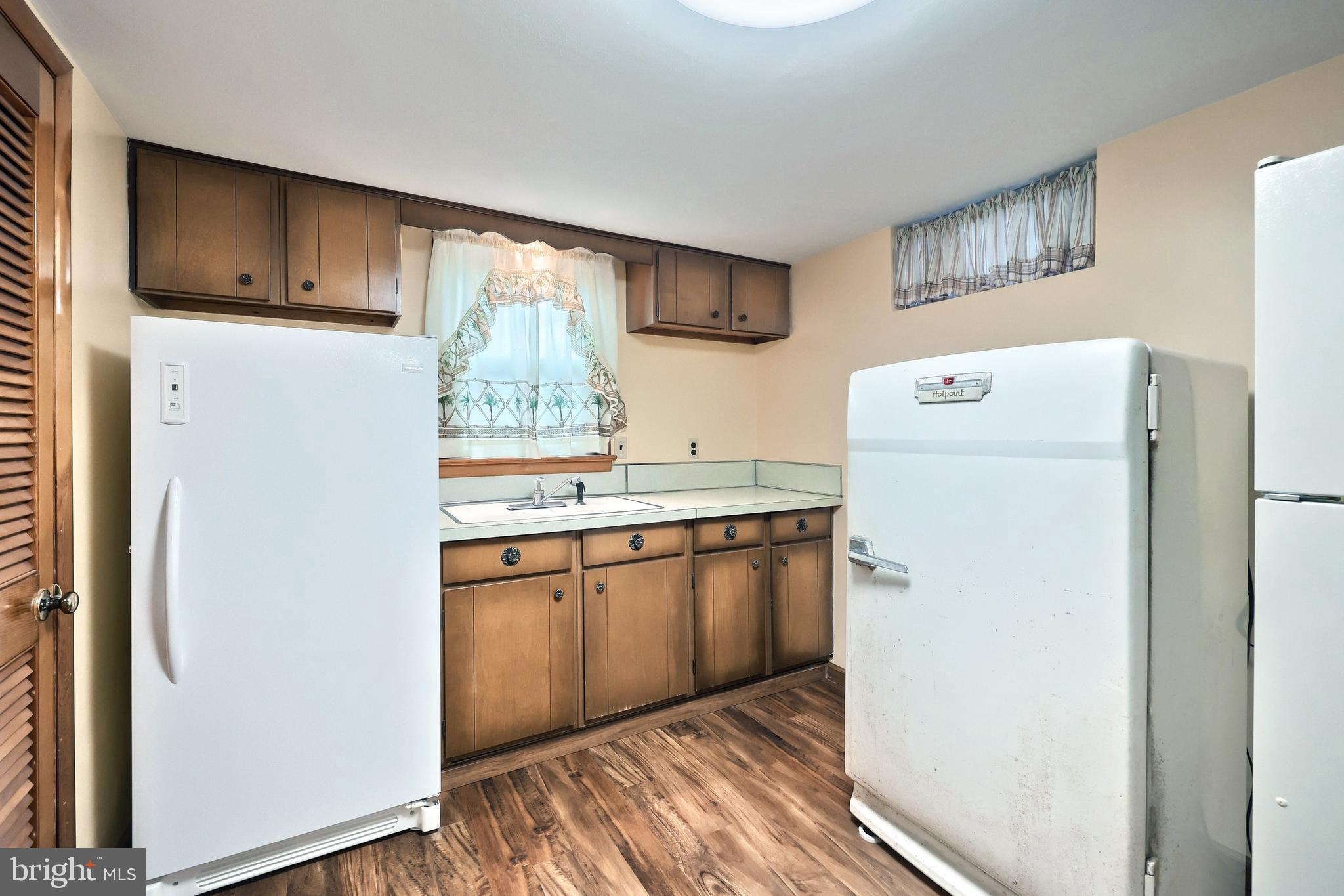 WEST YORK - Residential