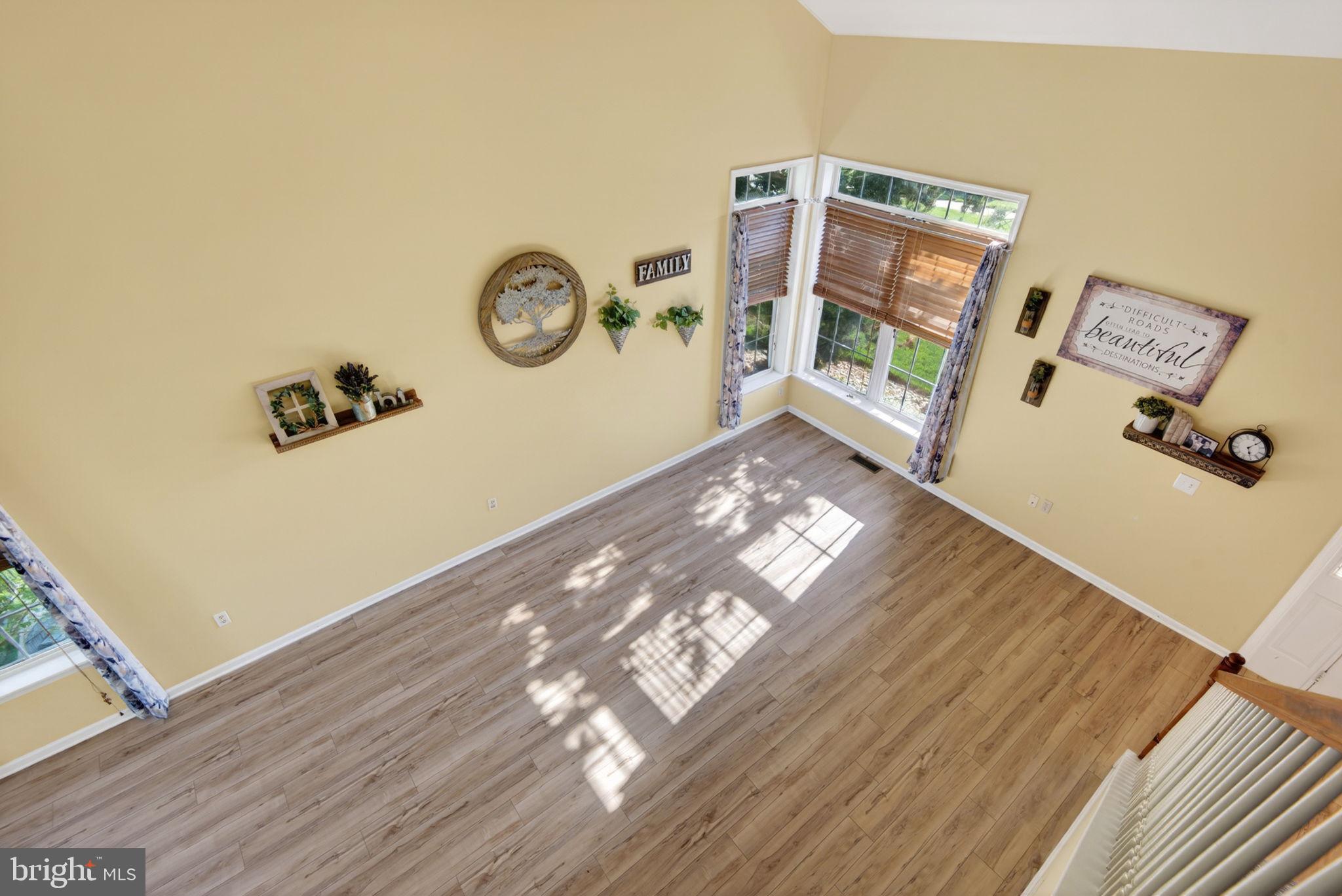 SHERMAN OAKS - Residential