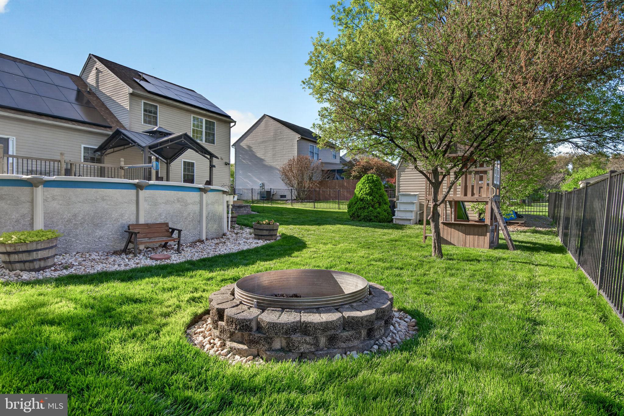 SHERMAN OAKS - Residential