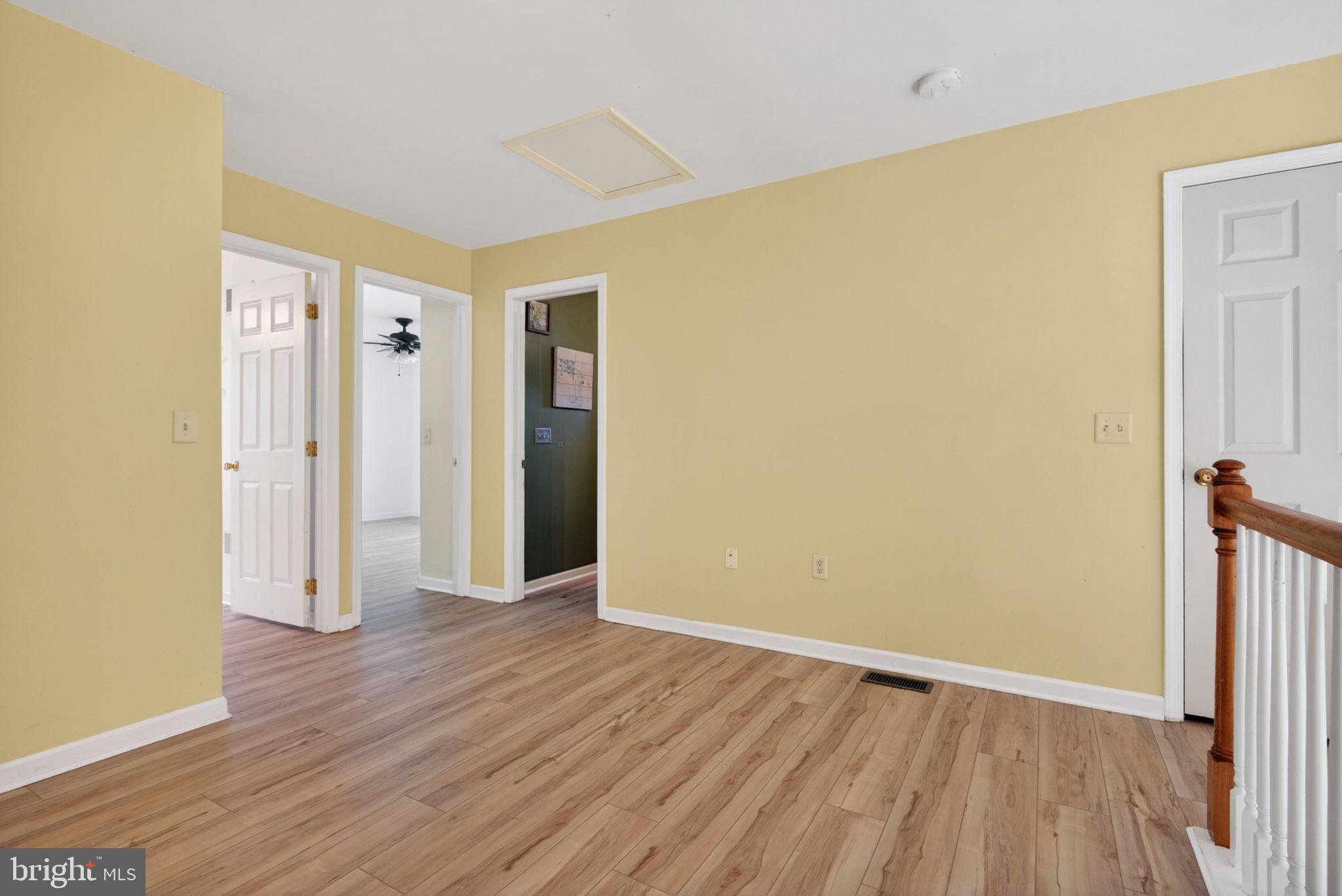 SHERMAN OAKS - Residential