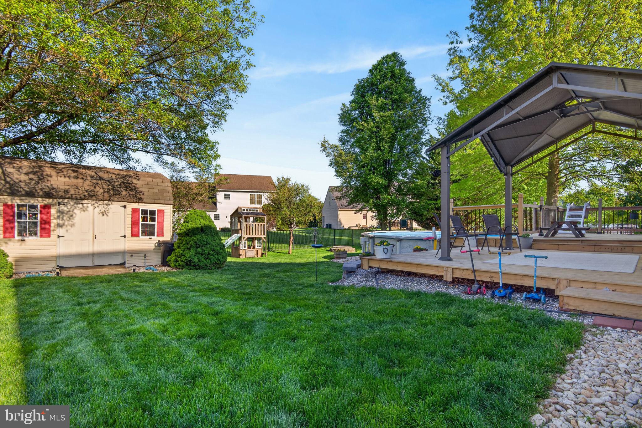 SHERMAN OAKS - Residential