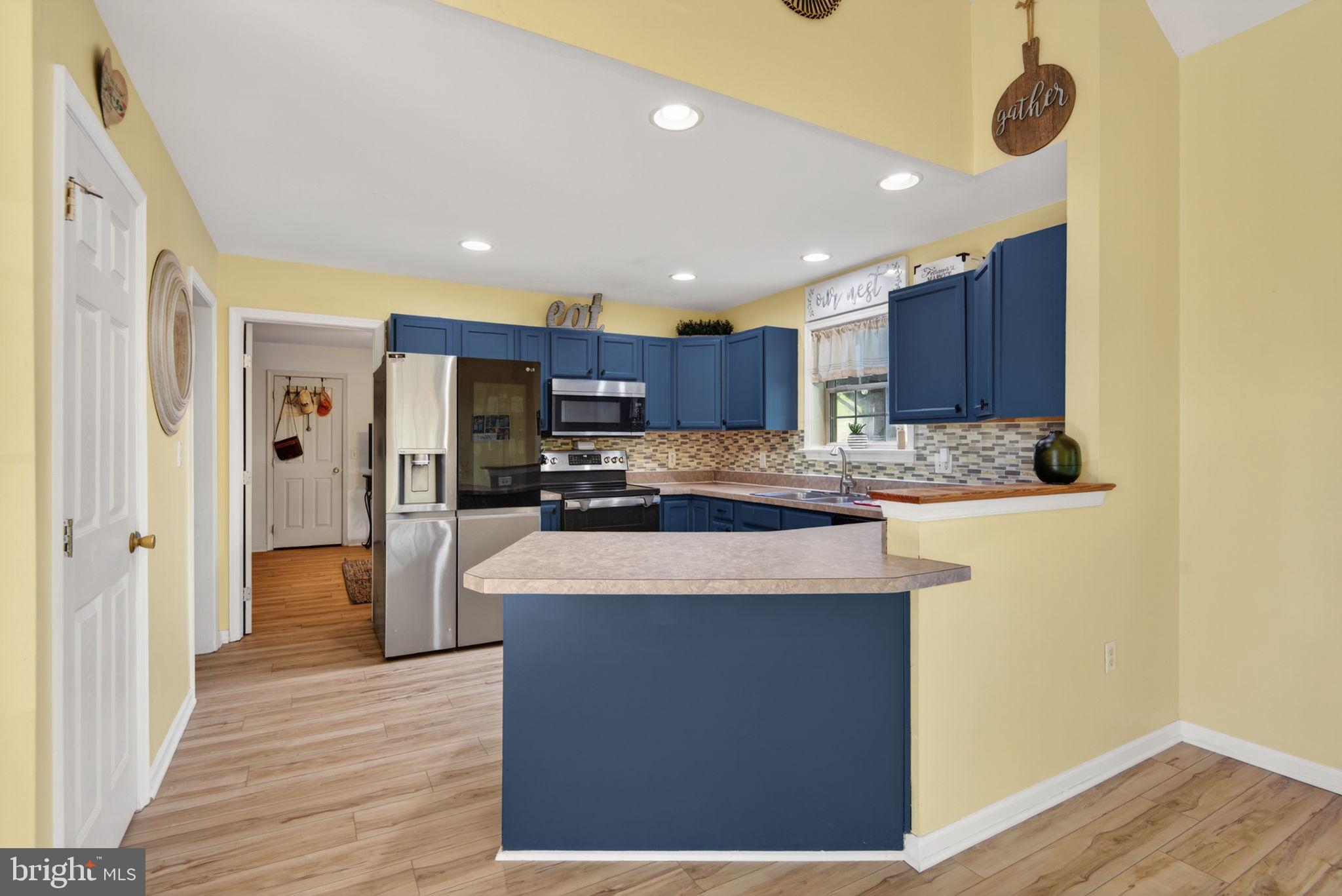 SHERMAN OAKS - Residential