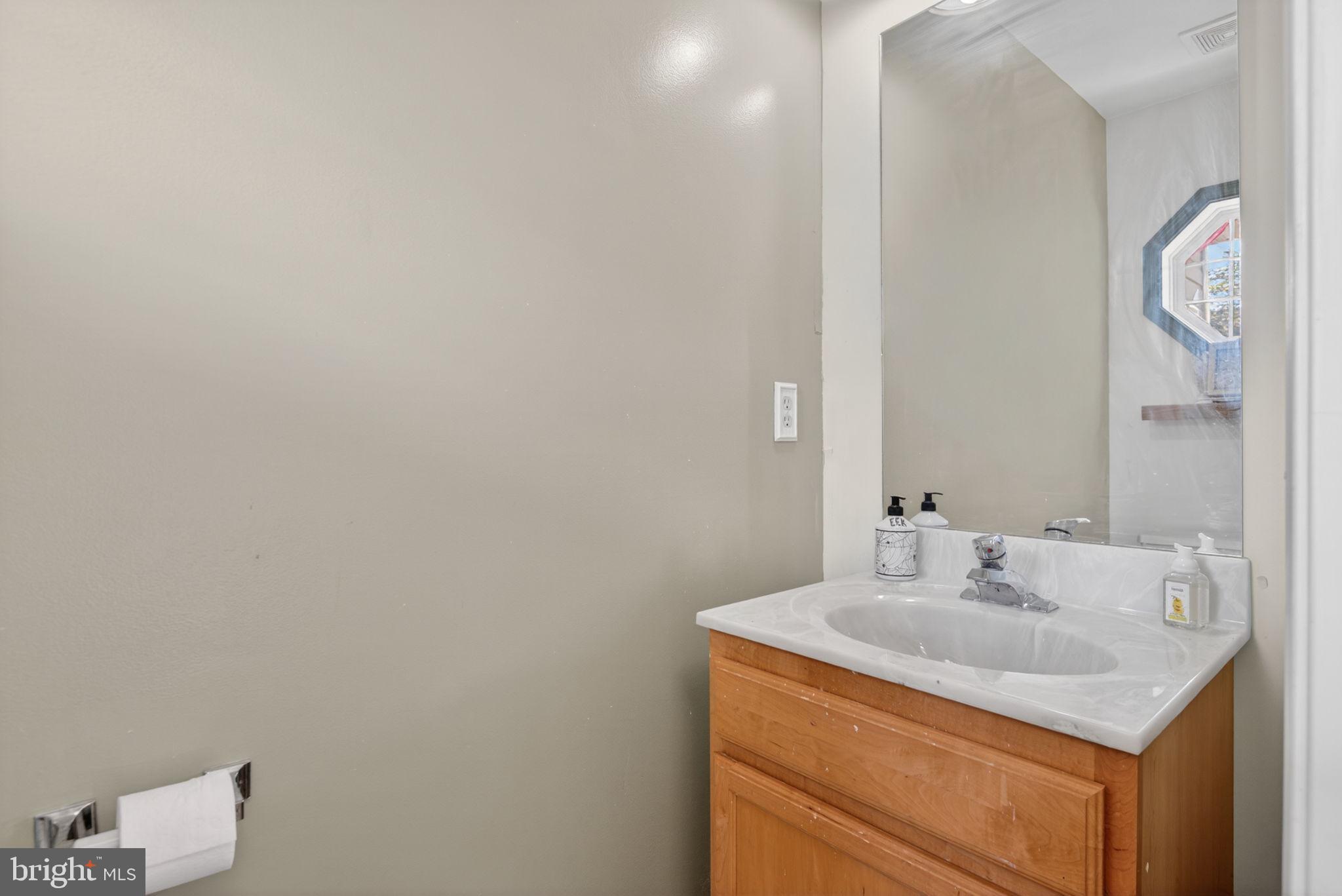 SHERMAN OAKS - Residential