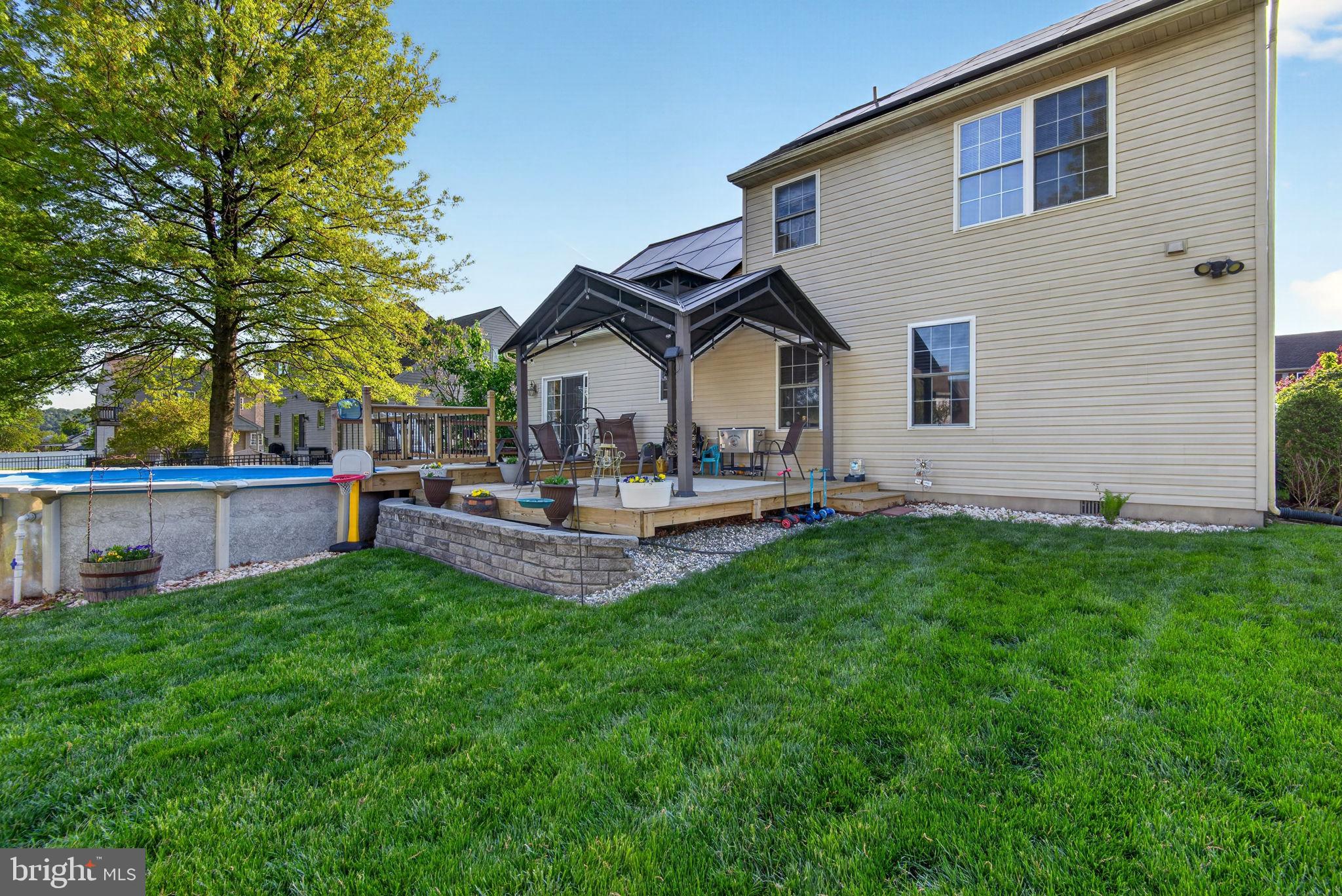 SHERMAN OAKS - Residential