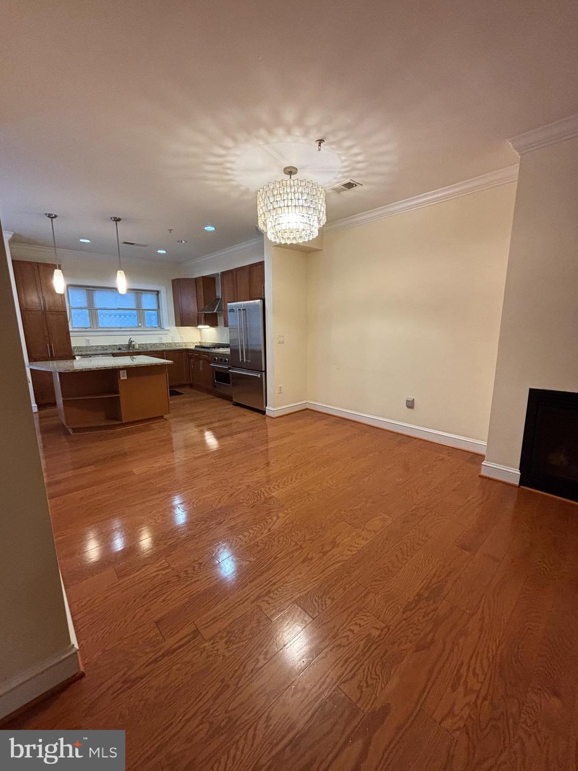 2245 FAIRFAX DRIVE