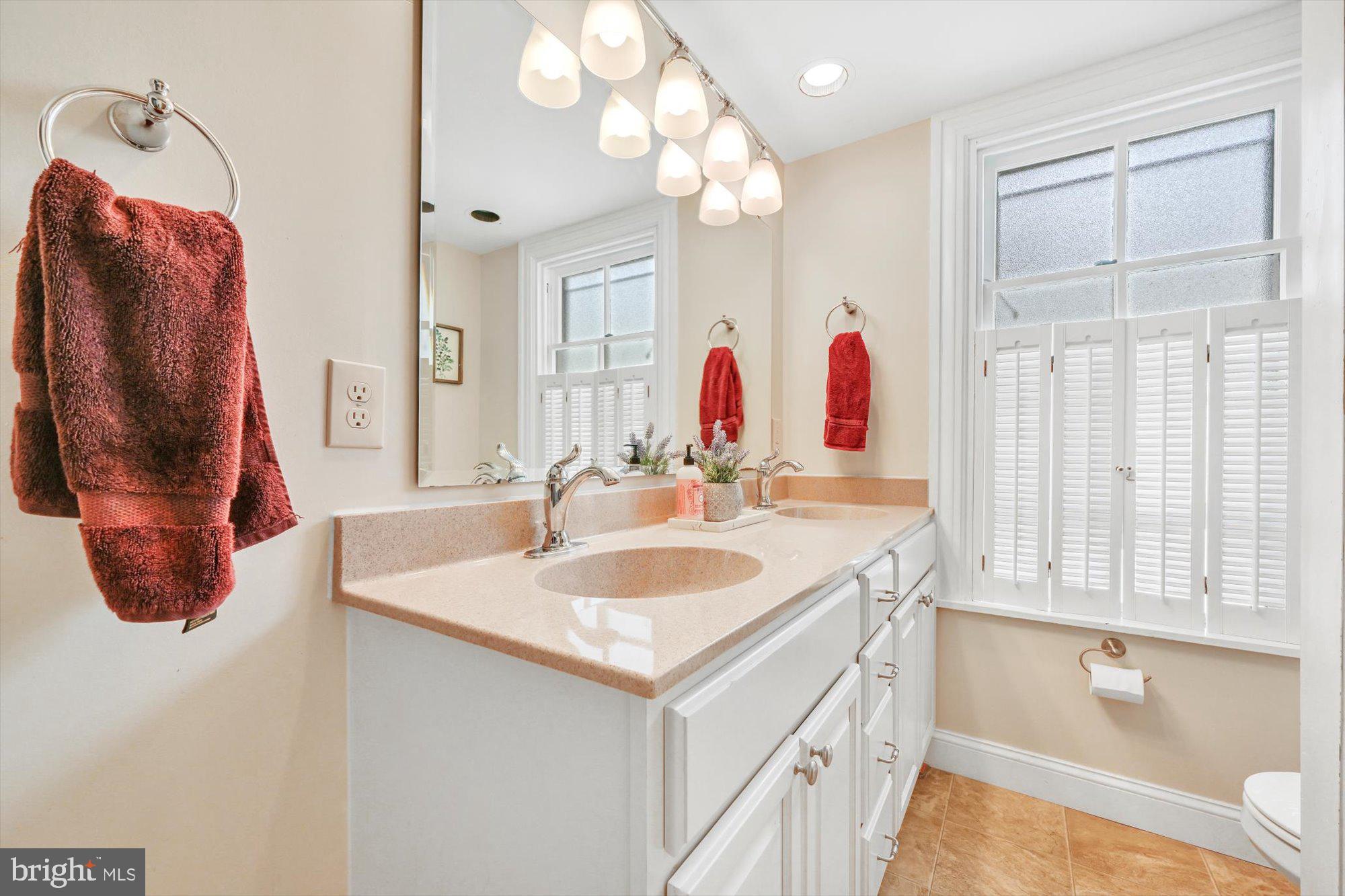 LANCASTER - Residential