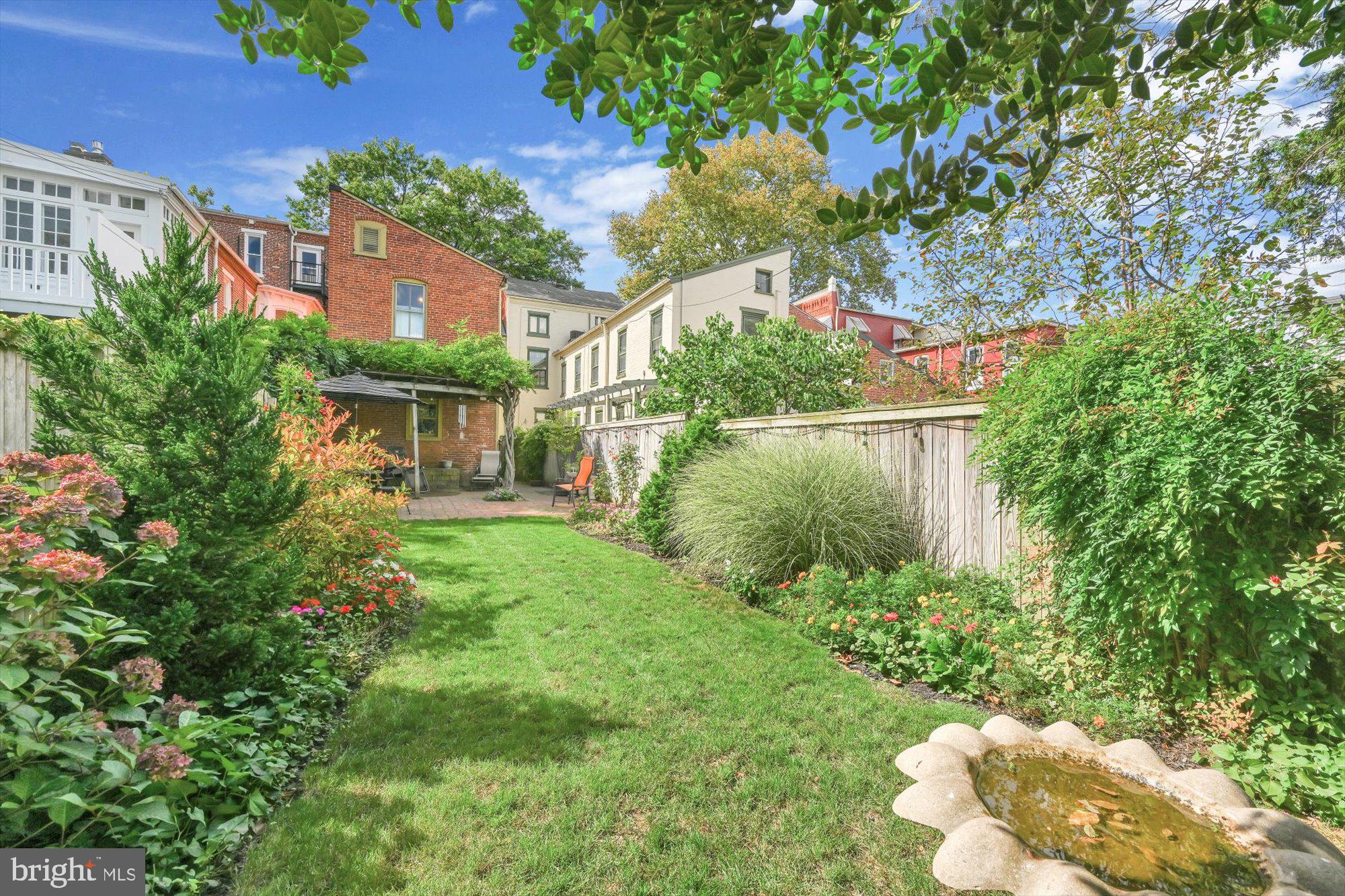 LANCASTER - Residential