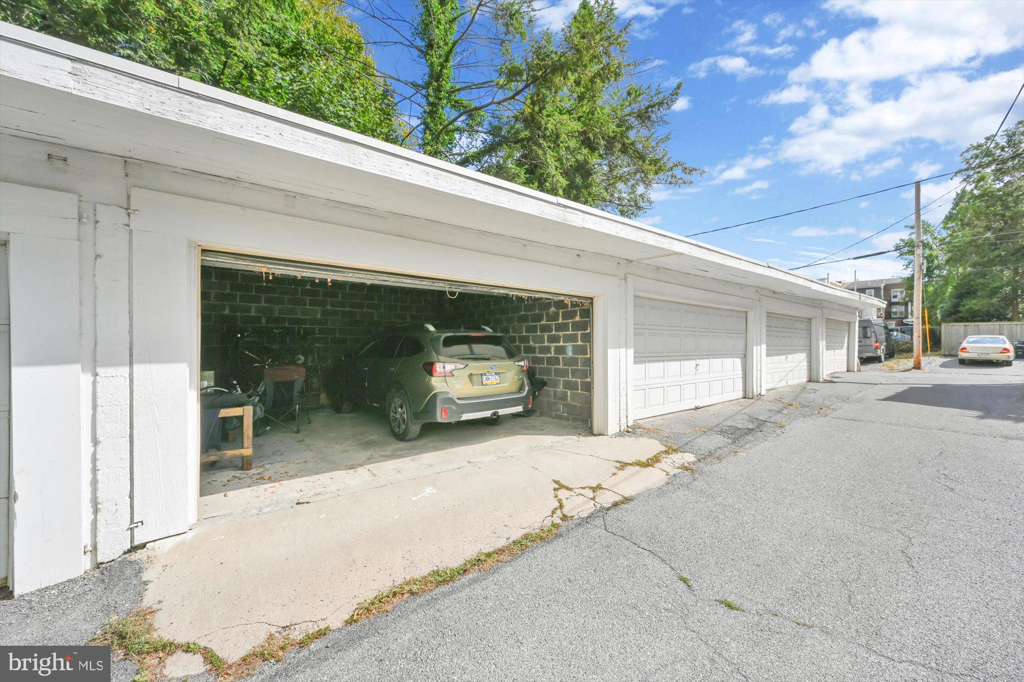 LANCASTER - Residential