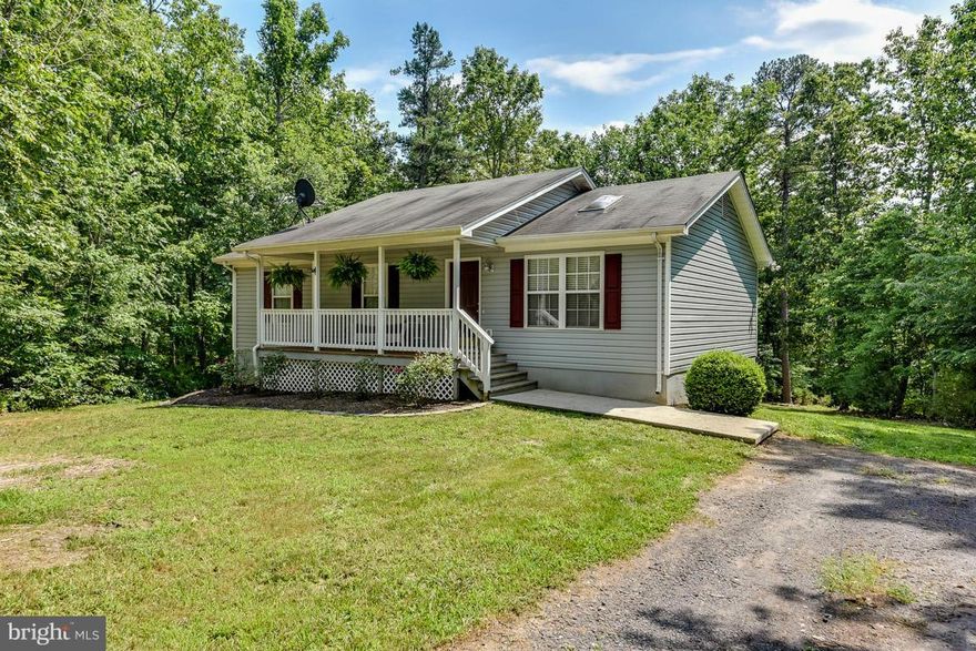 LOOKIN' GOOD IN THE NEIGHBORHOOD! Set in an ultra-convenient location, close to a full range of local amenities. Upon entering this home, immediate attention is drawn to the warm & relaxed feel.The home features beautiful hardwood floors, neutral paint, a recently finished basement ready for movie night! Wells Fargo has a 3% down payment, conventional fixed rate loan program with lender paid PMI!