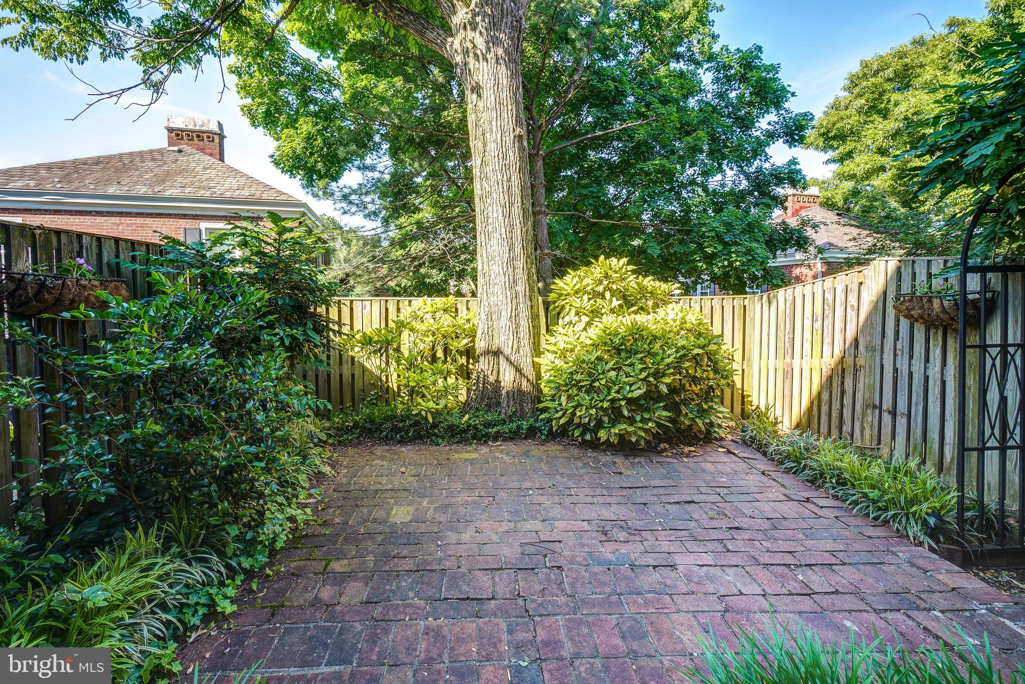 FAIRLINGTON VILLAGES - Residential