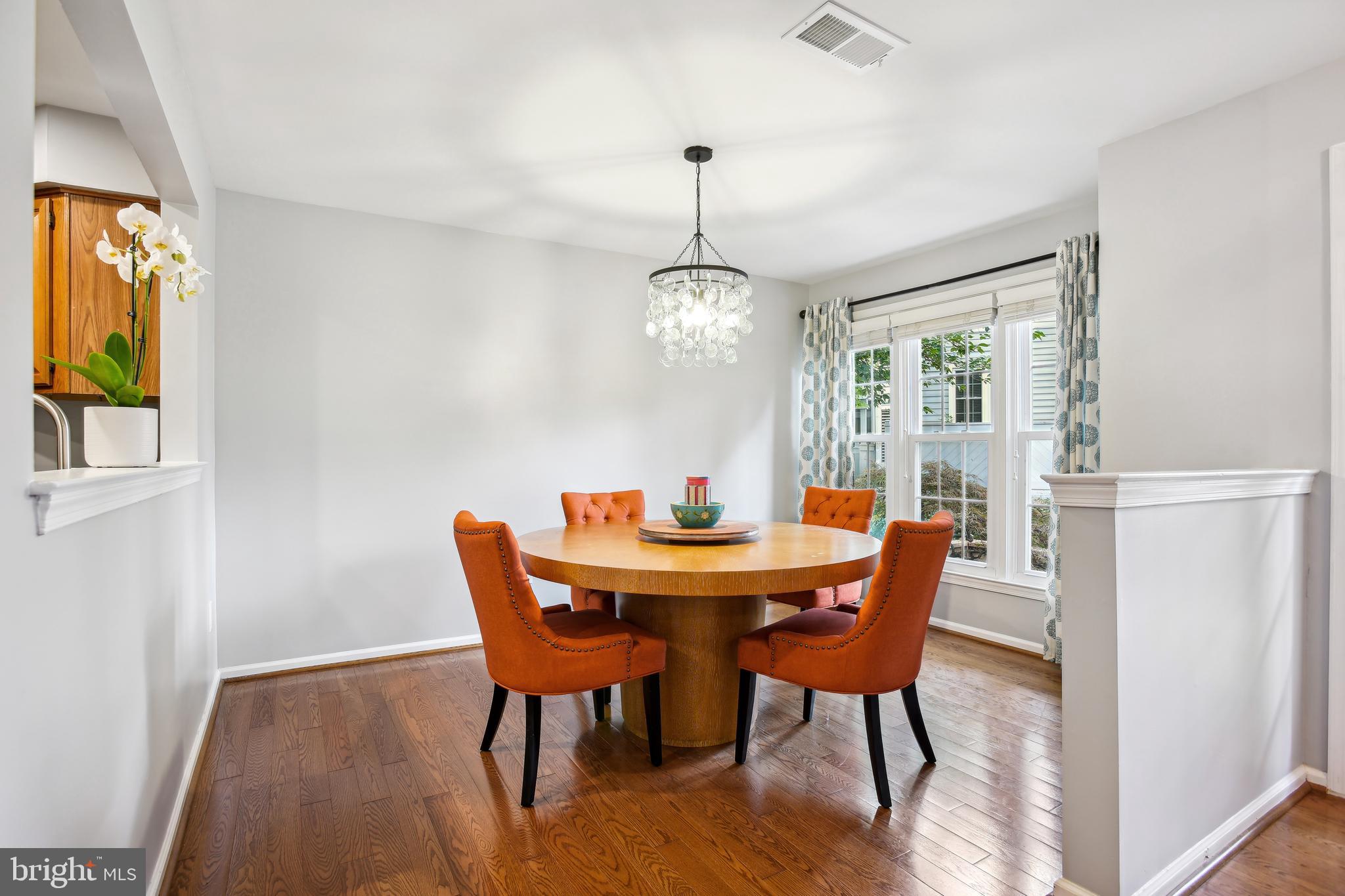 HAMPTON POINTE - Residential