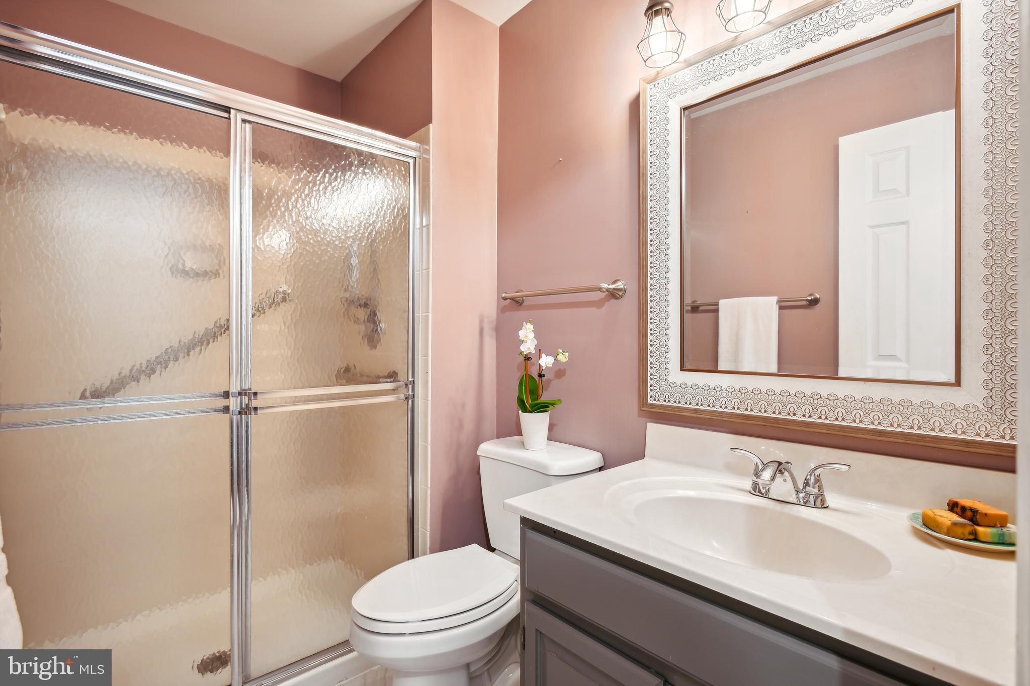 HAMPTON POINTE - Residential