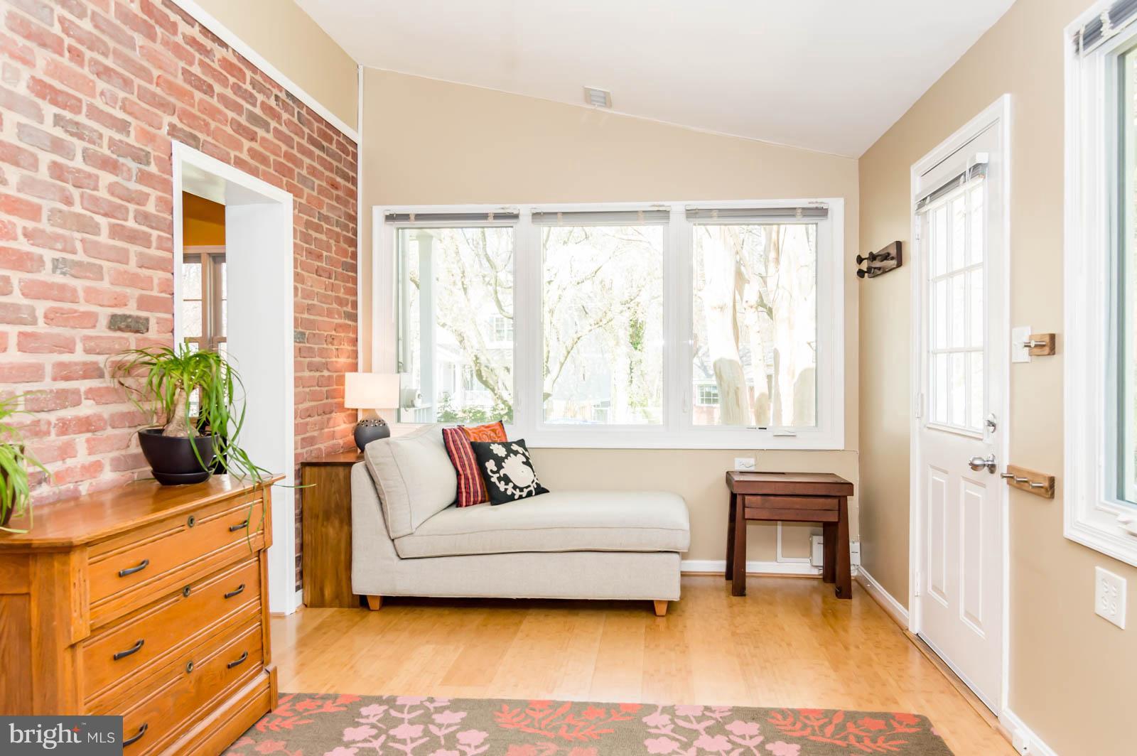 POPLAR HEIGHTS - Residential