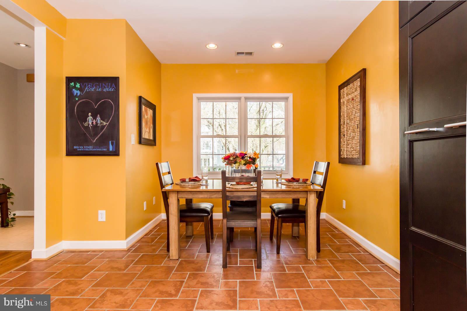 POPLAR HEIGHTS - Residential