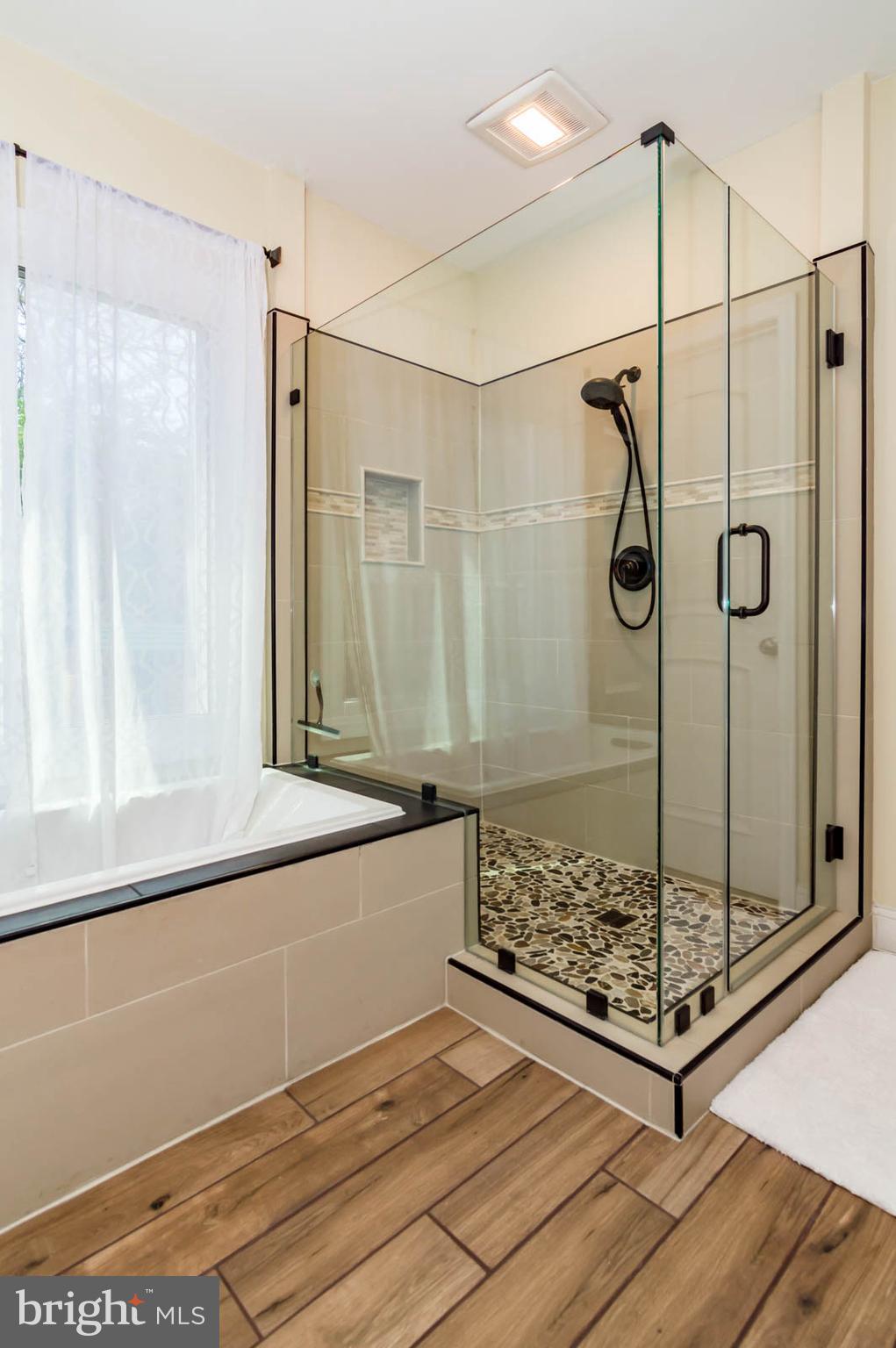 POPLAR HEIGHTS - Residential