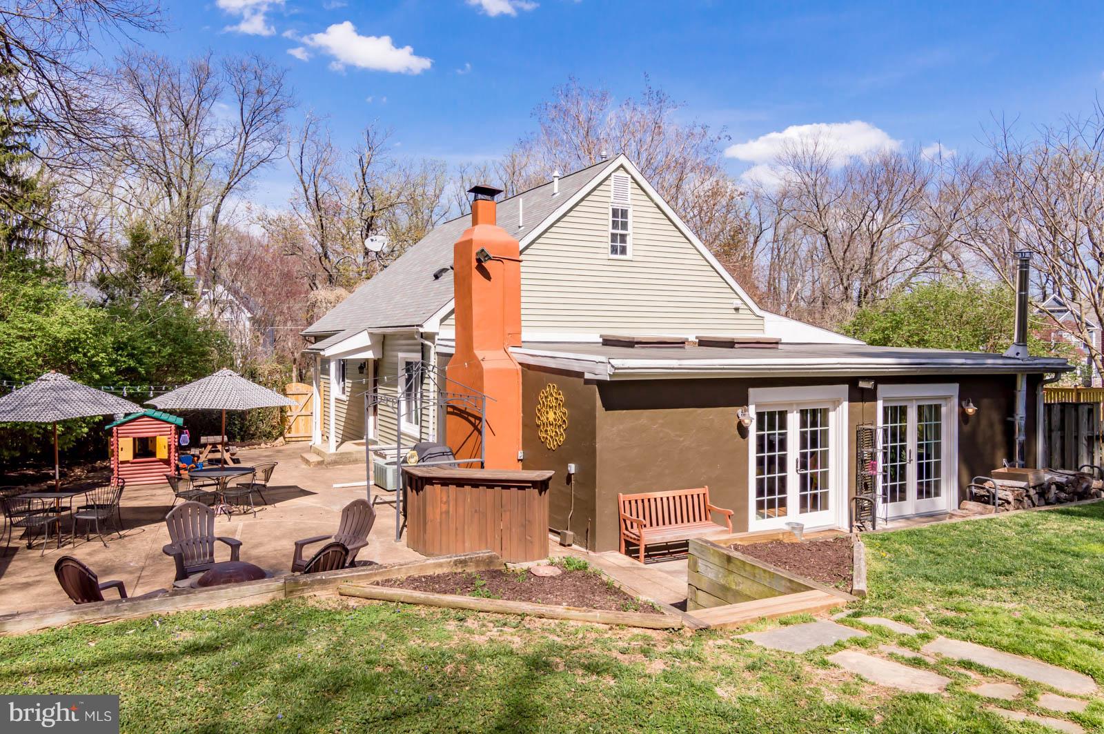 POPLAR HEIGHTS - Residential