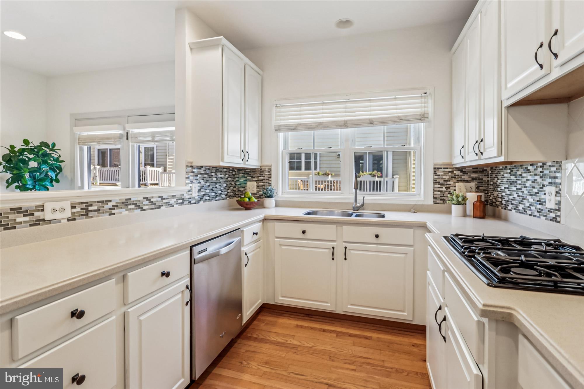 PLYERS MILL ESTATES - Residential