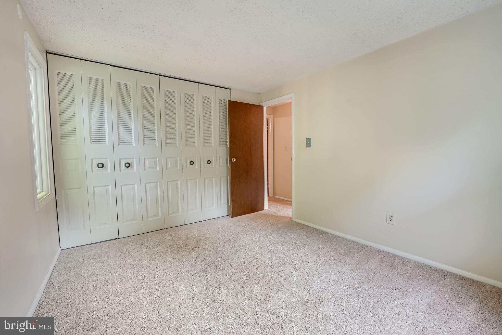 WALTON - Residential