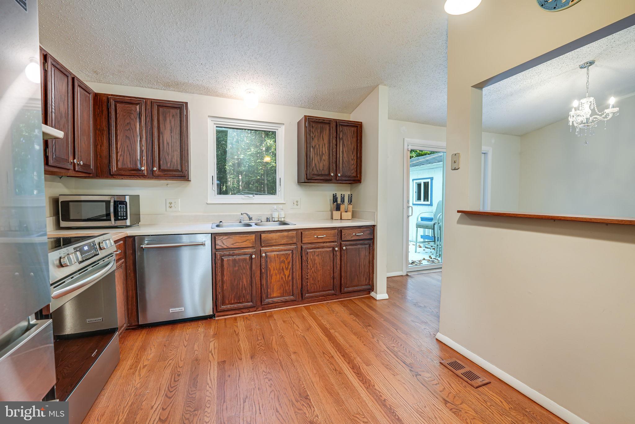 WALTON - Residential