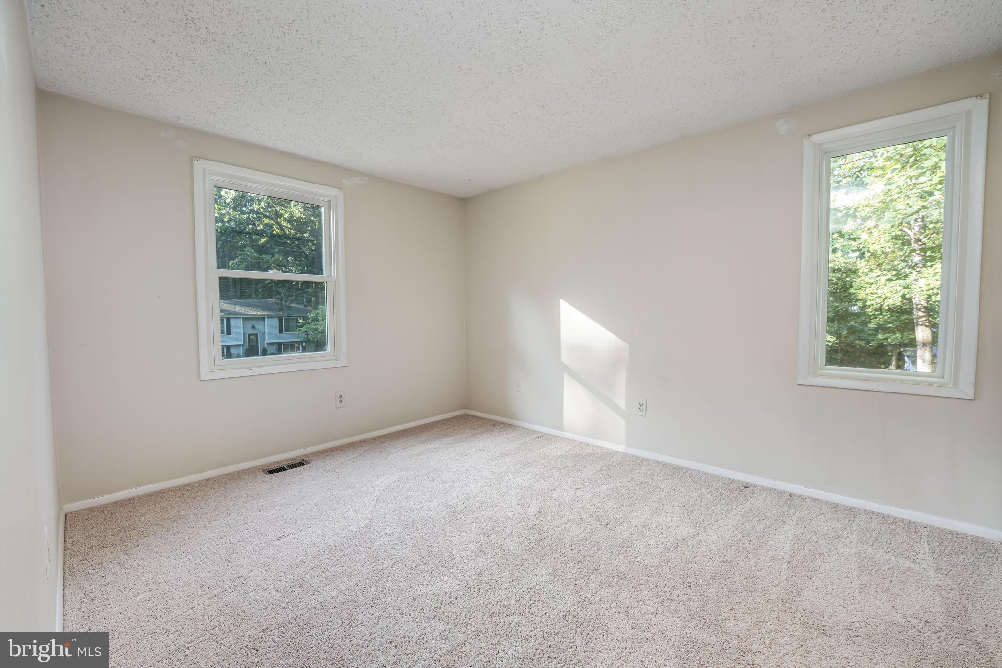 WALTON - Residential