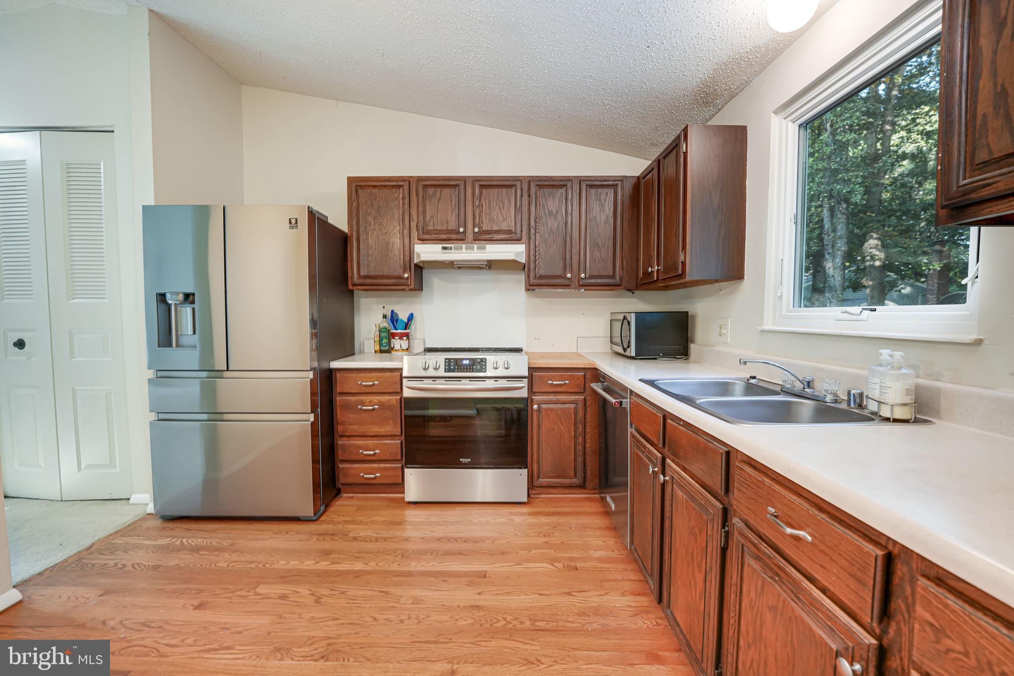 WALTON - Residential