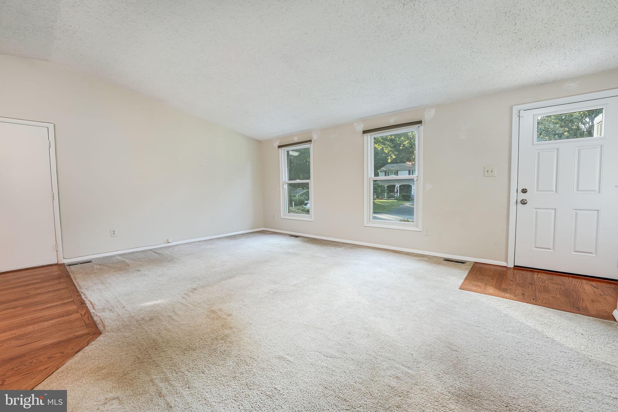 WALTON - Residential