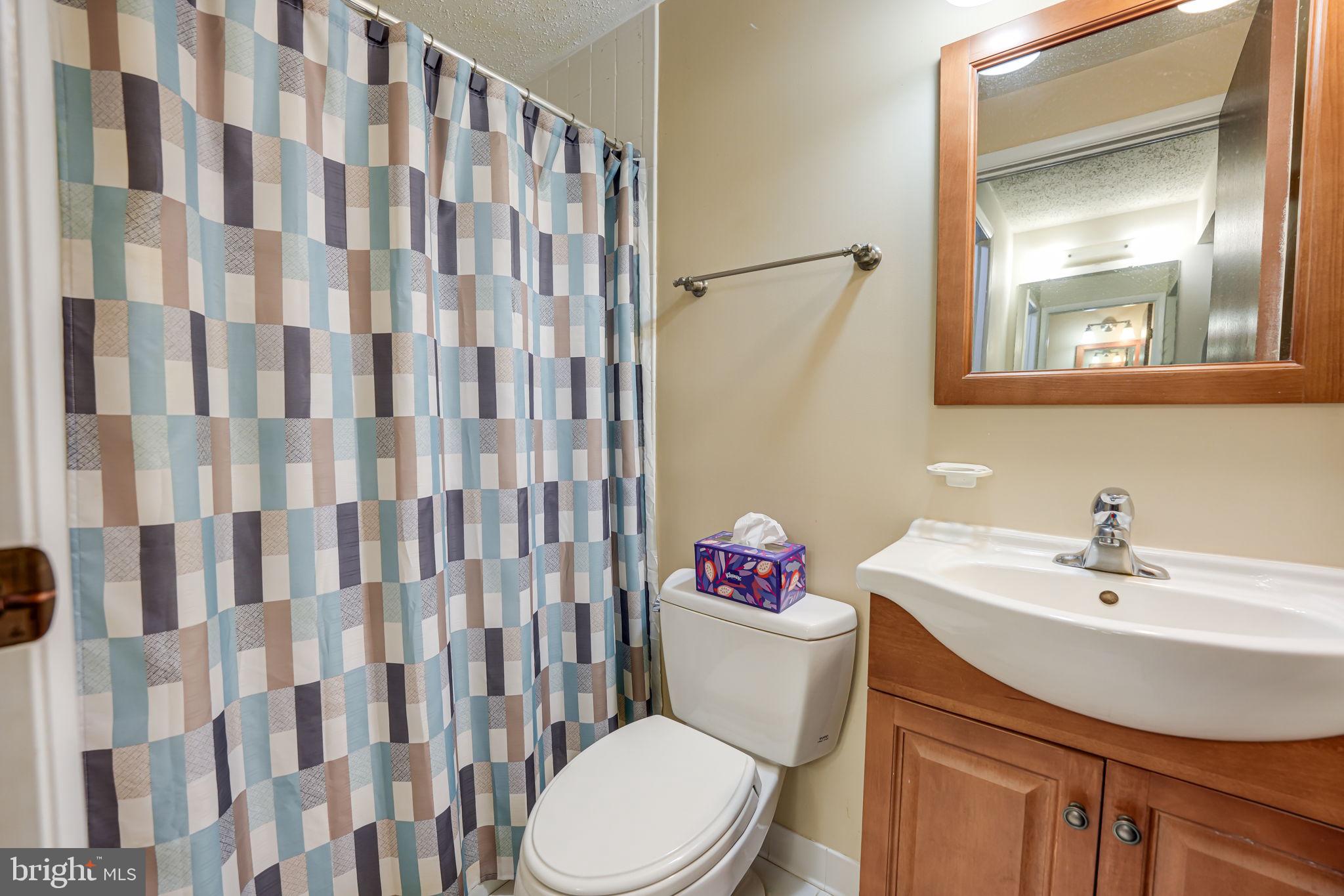 WALTON - Residential