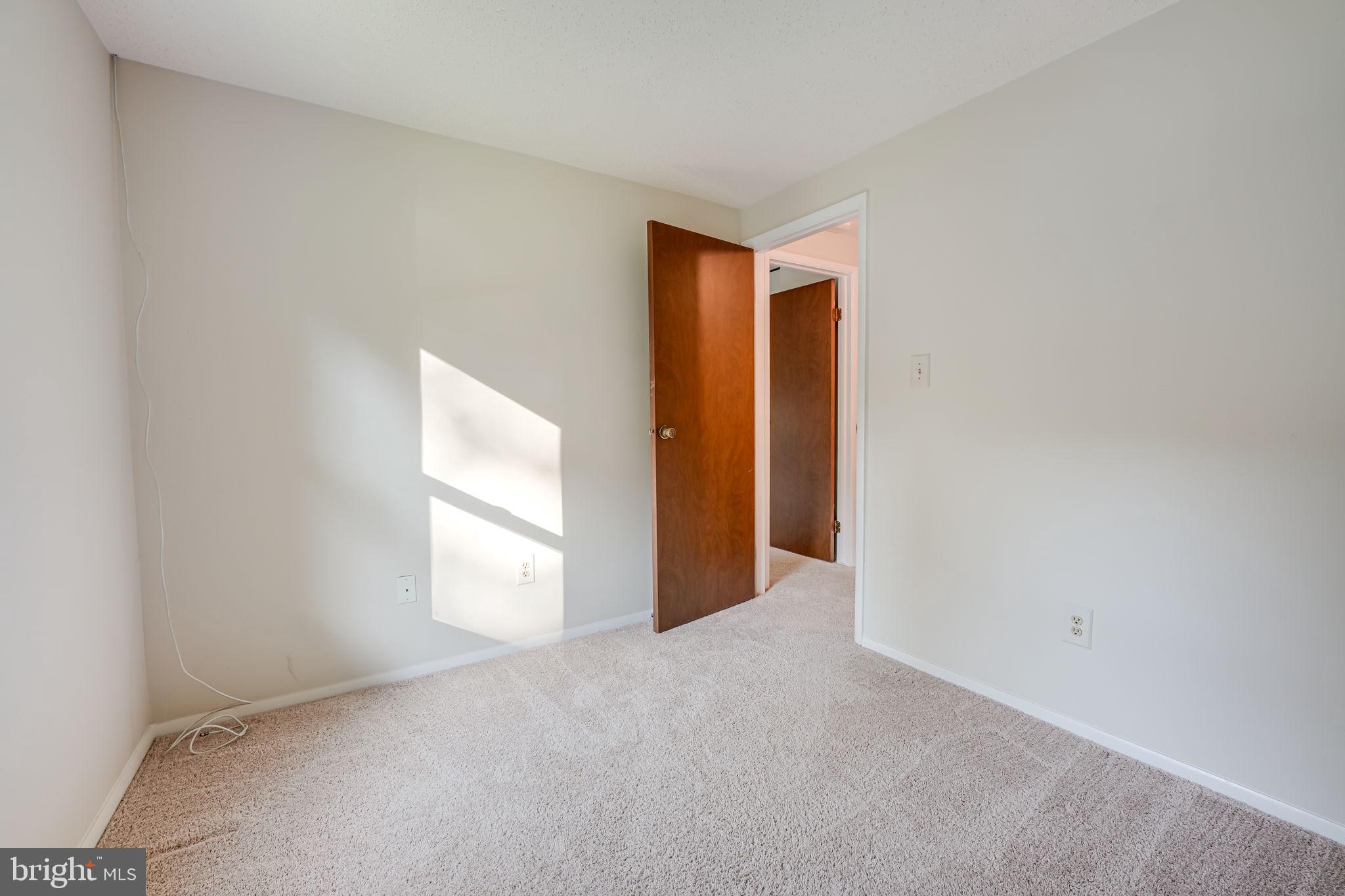 WALTON - Residential