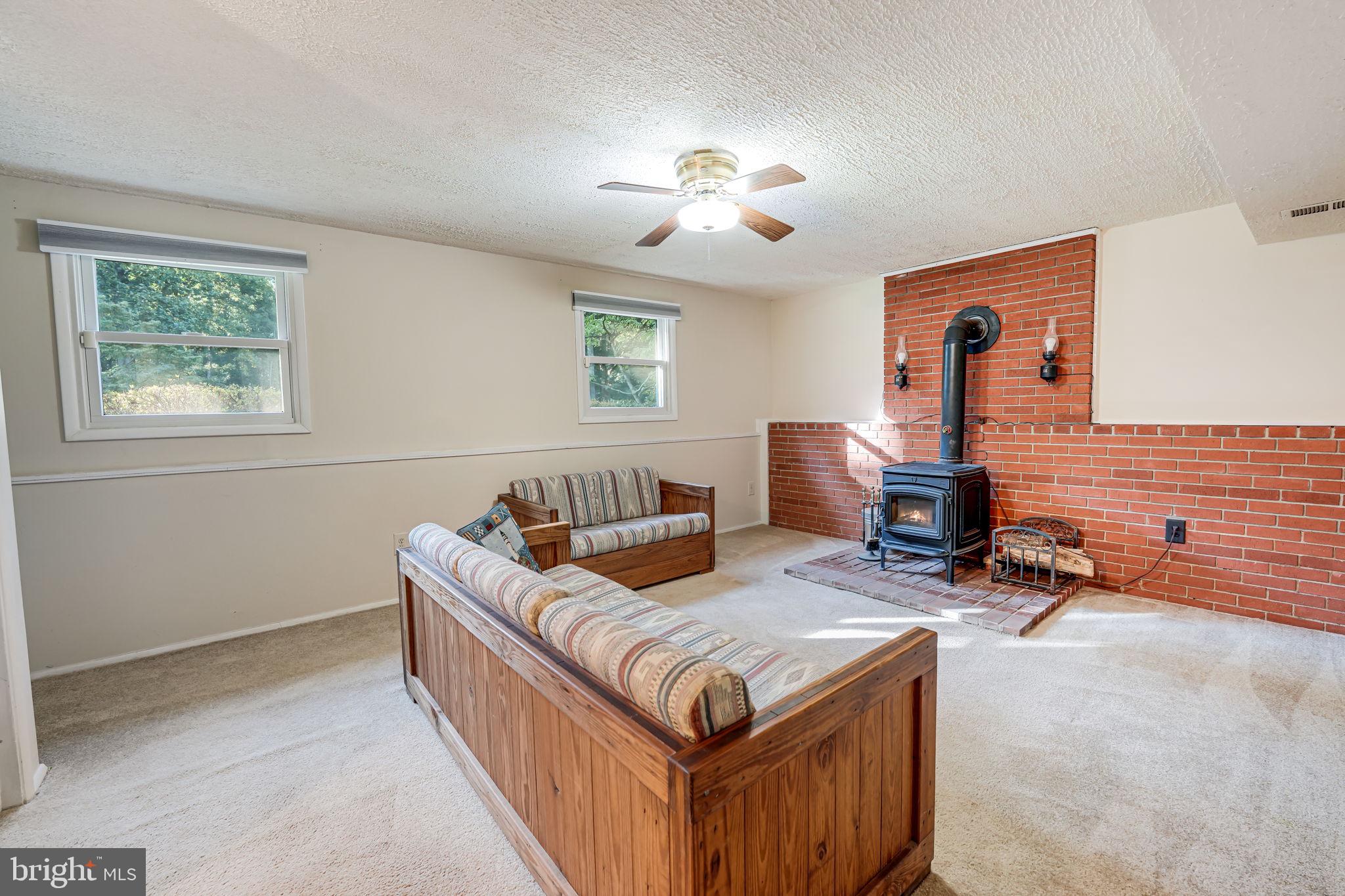 WALTON - Residential