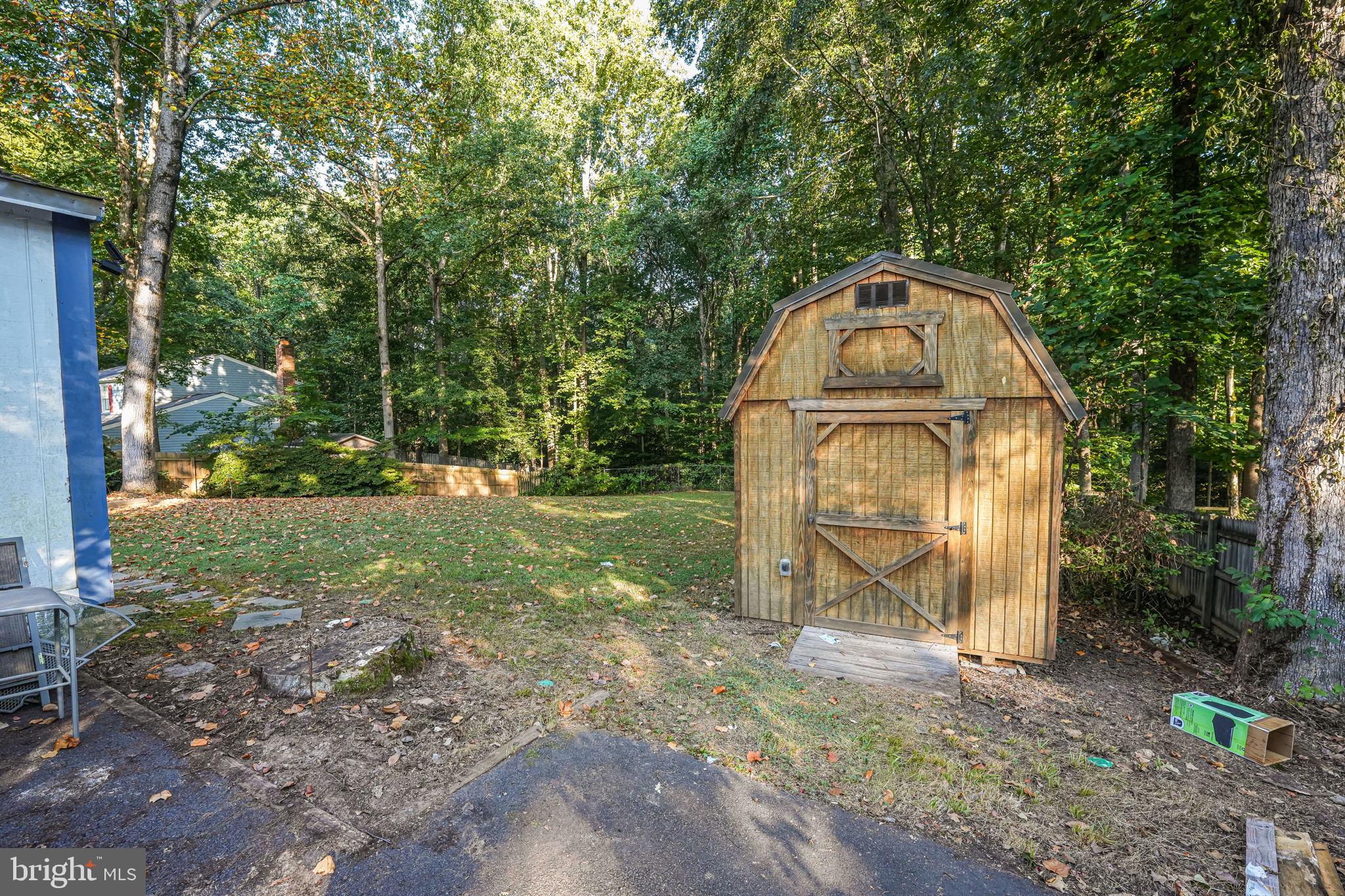 WALTON - Residential