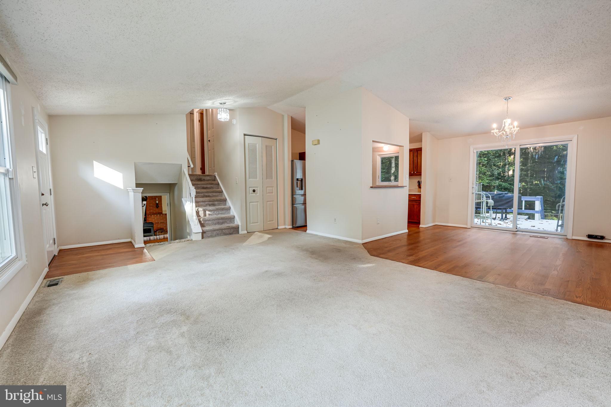 WALTON - Residential