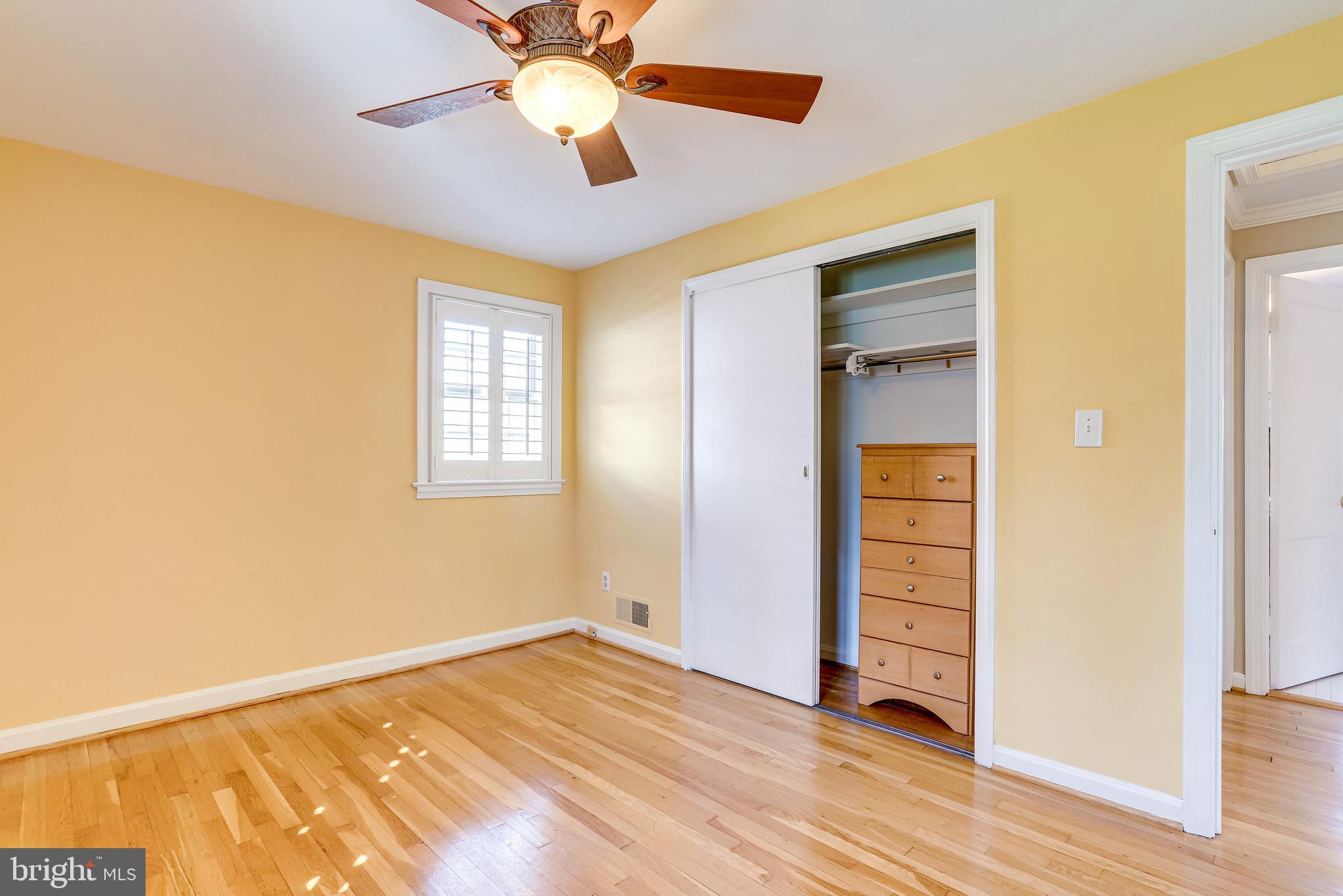 LEEWAY OVERLEE - Residential