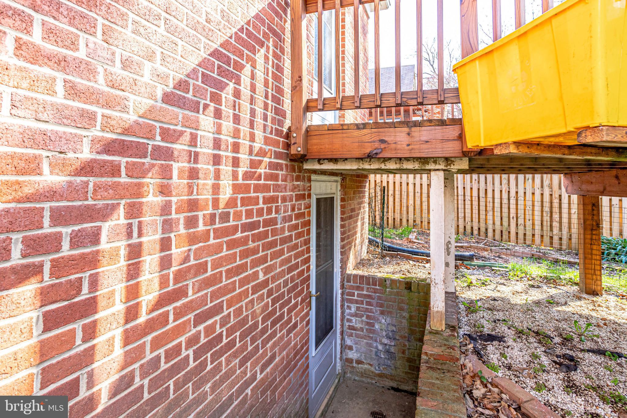 LEEWAY OVERLEE - Residential