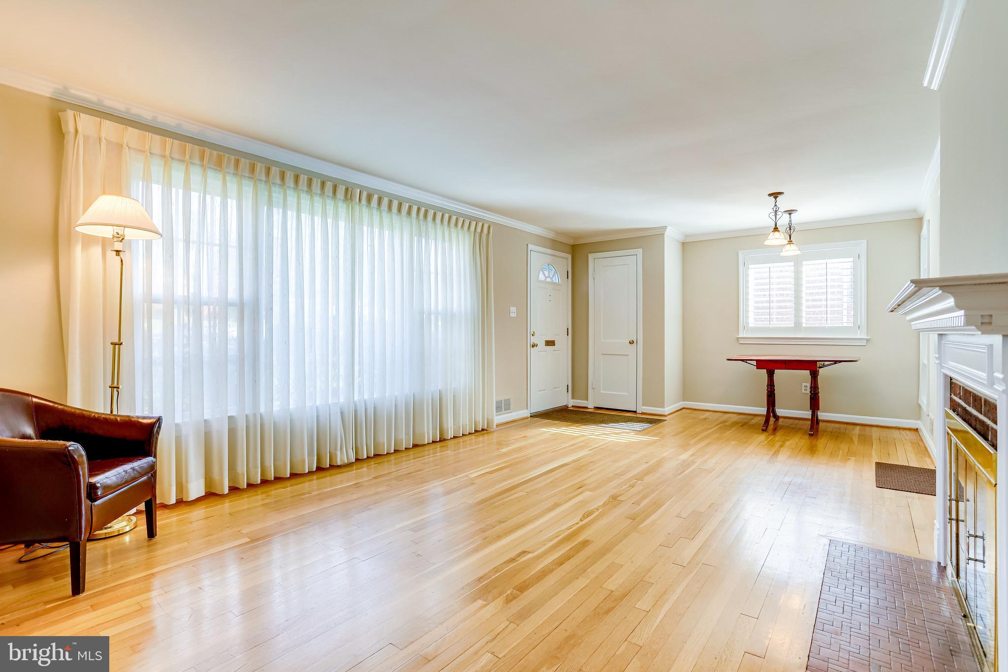 LEEWAY OVERLEE - Residential