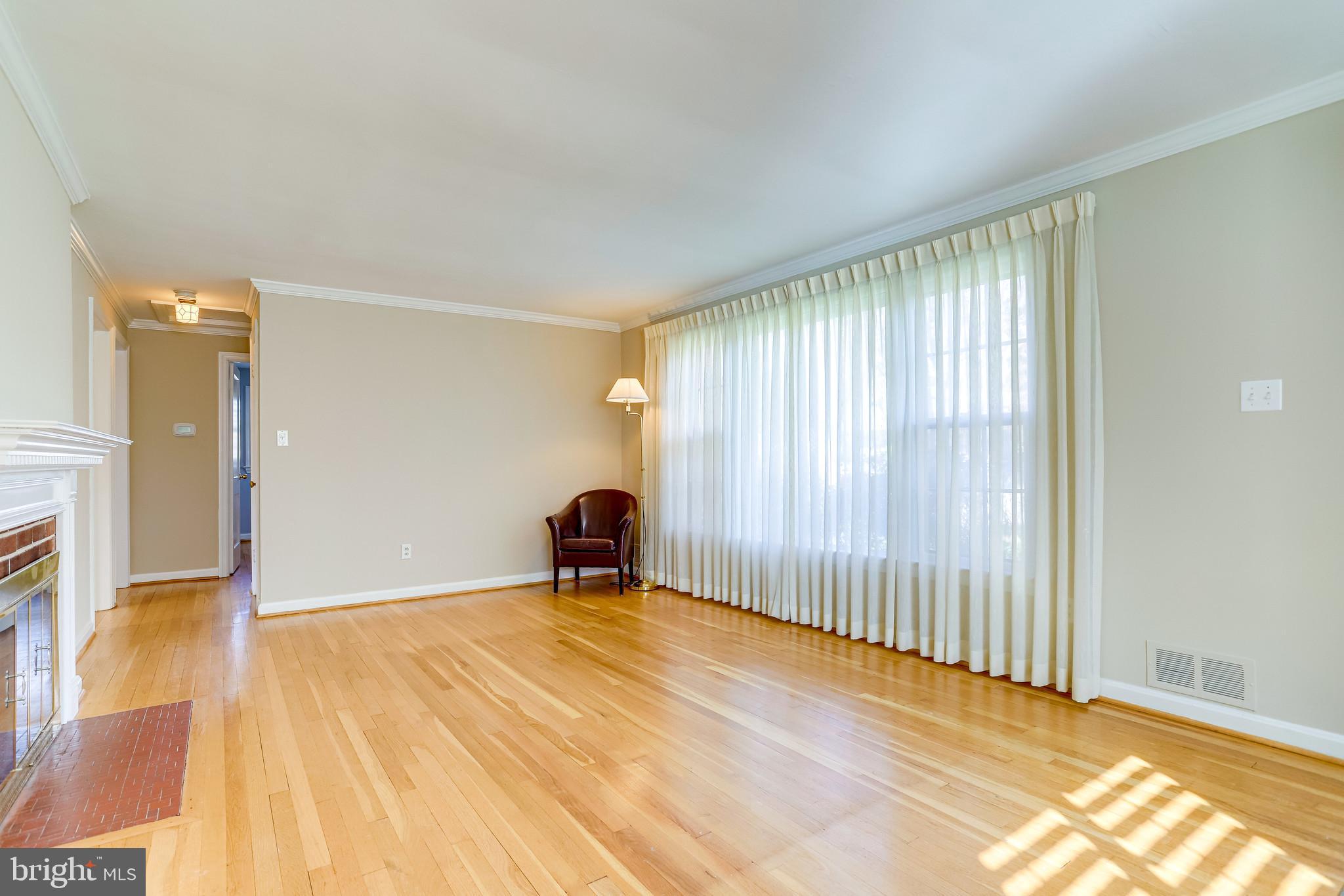 LEEWAY OVERLEE - Residential