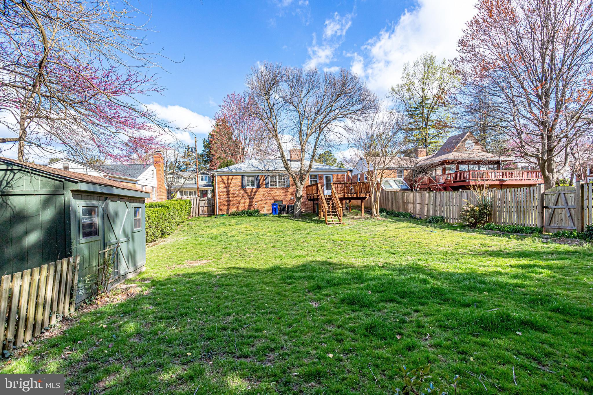 LEEWAY OVERLEE - Residential