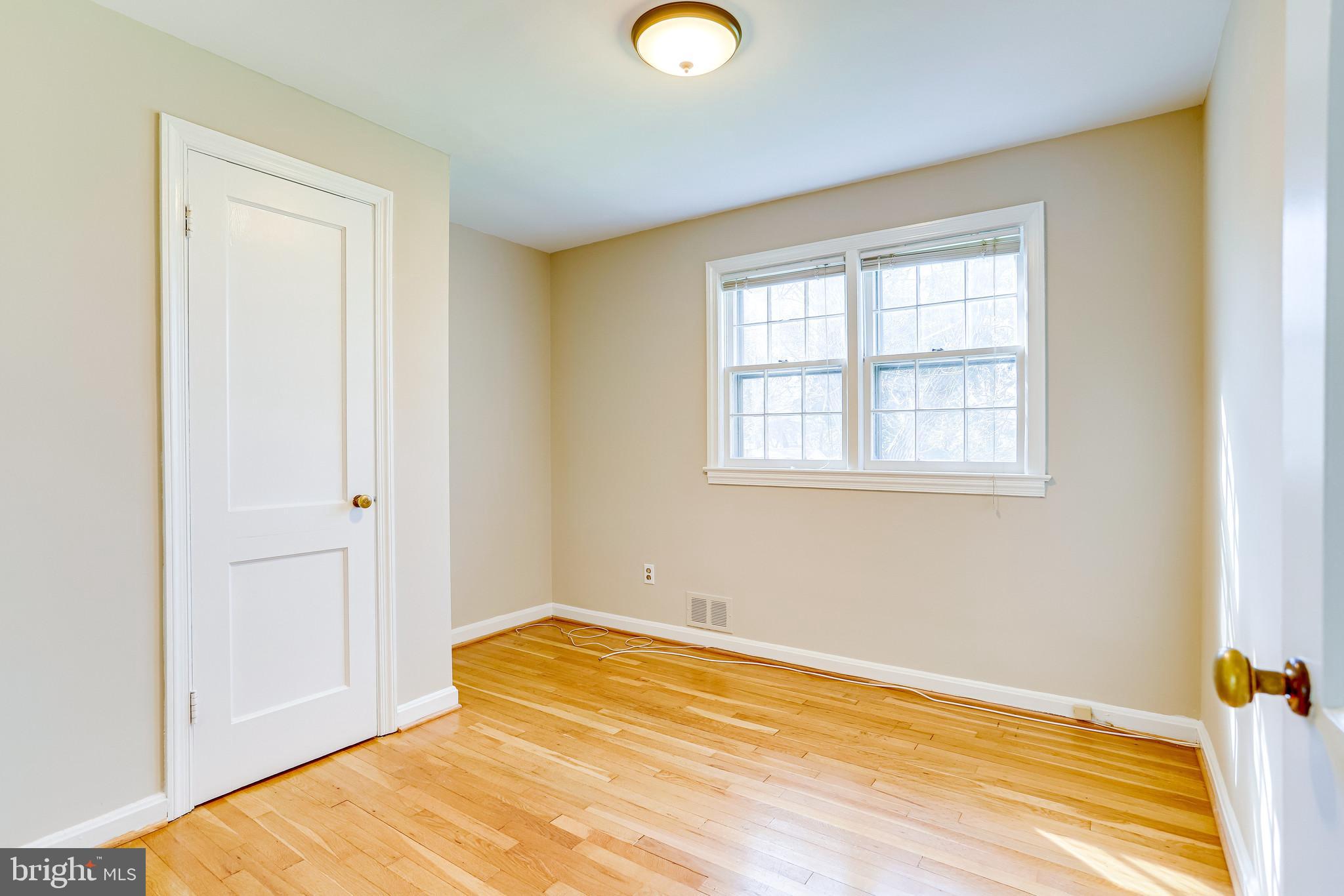 LEEWAY OVERLEE - Residential