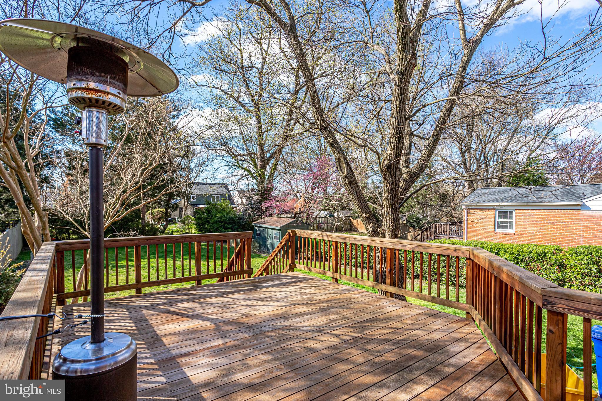 LEEWAY OVERLEE - Residential