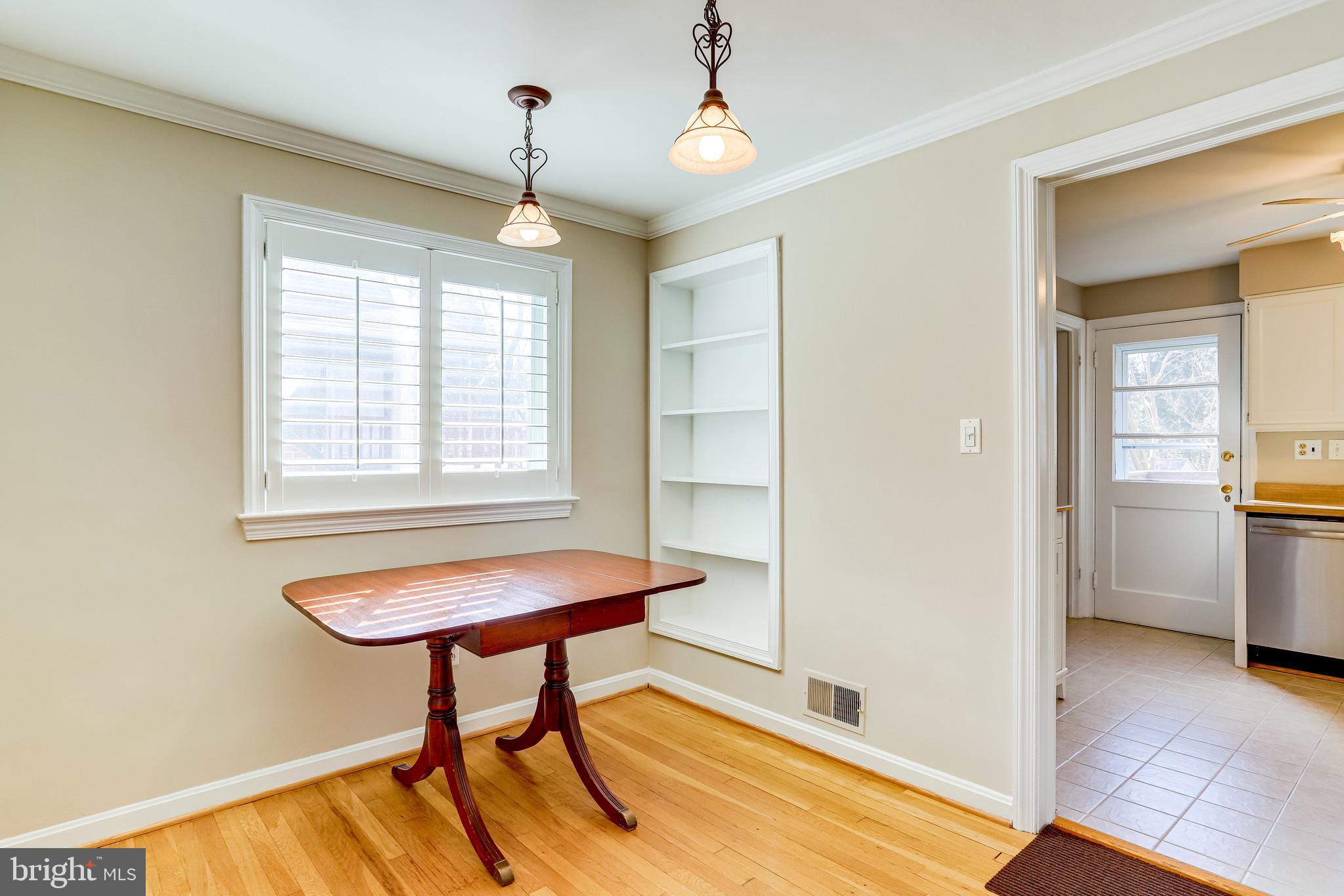 LEEWAY OVERLEE - Residential