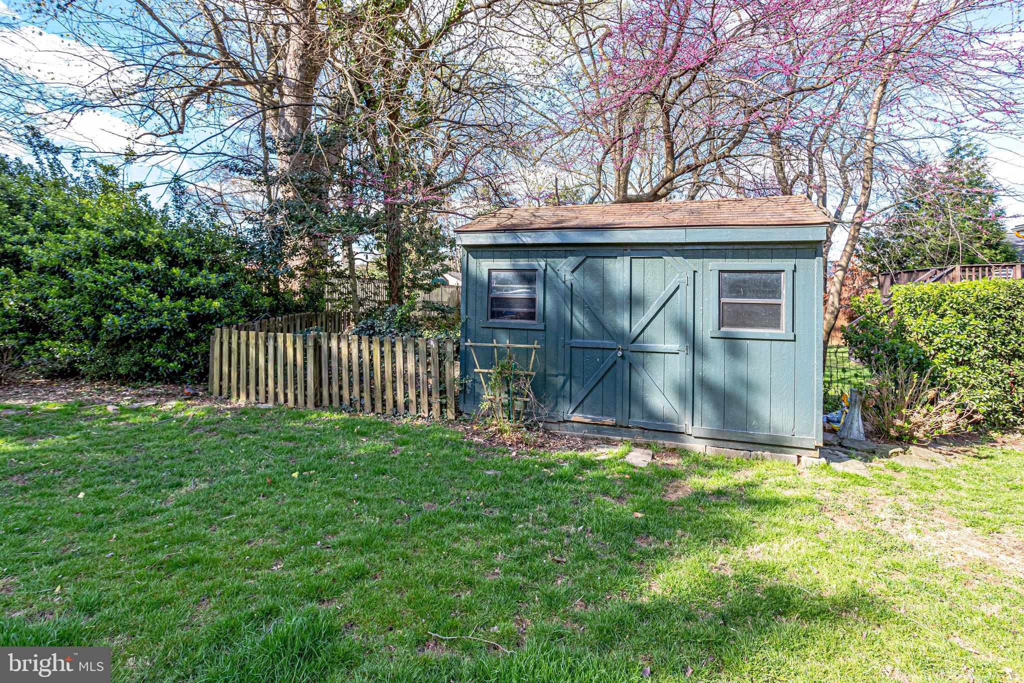 LEEWAY OVERLEE - Residential