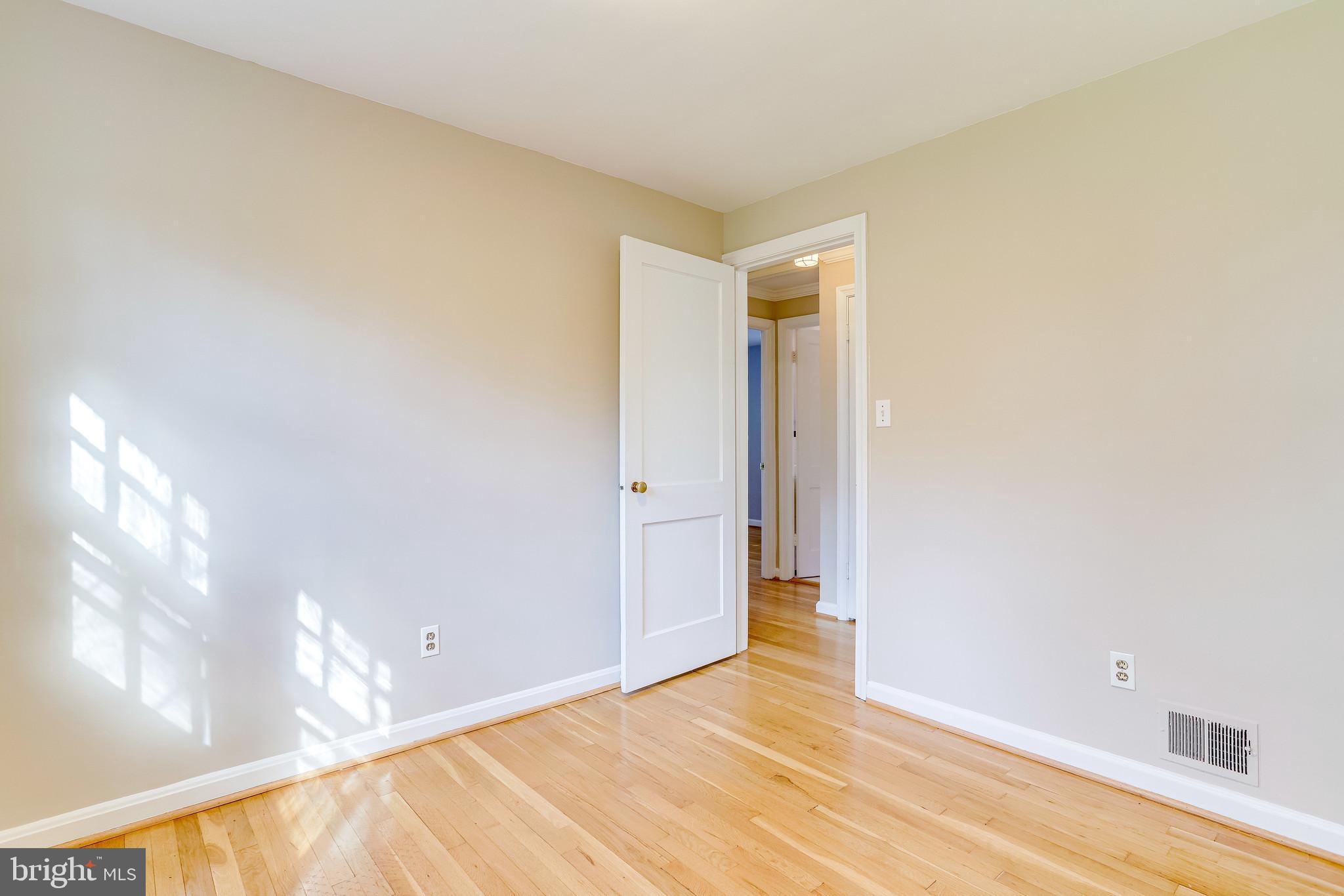 LEEWAY OVERLEE - Residential