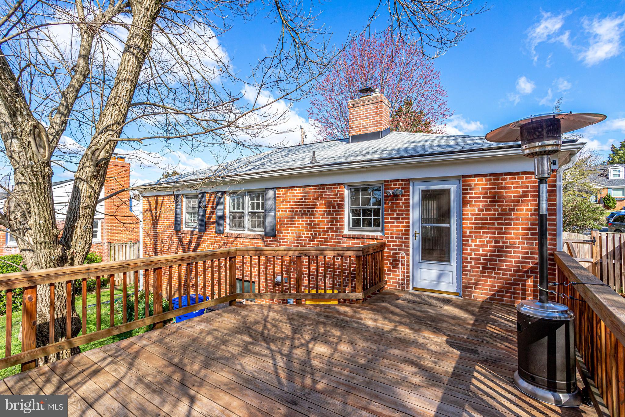 LEEWAY OVERLEE - Residential