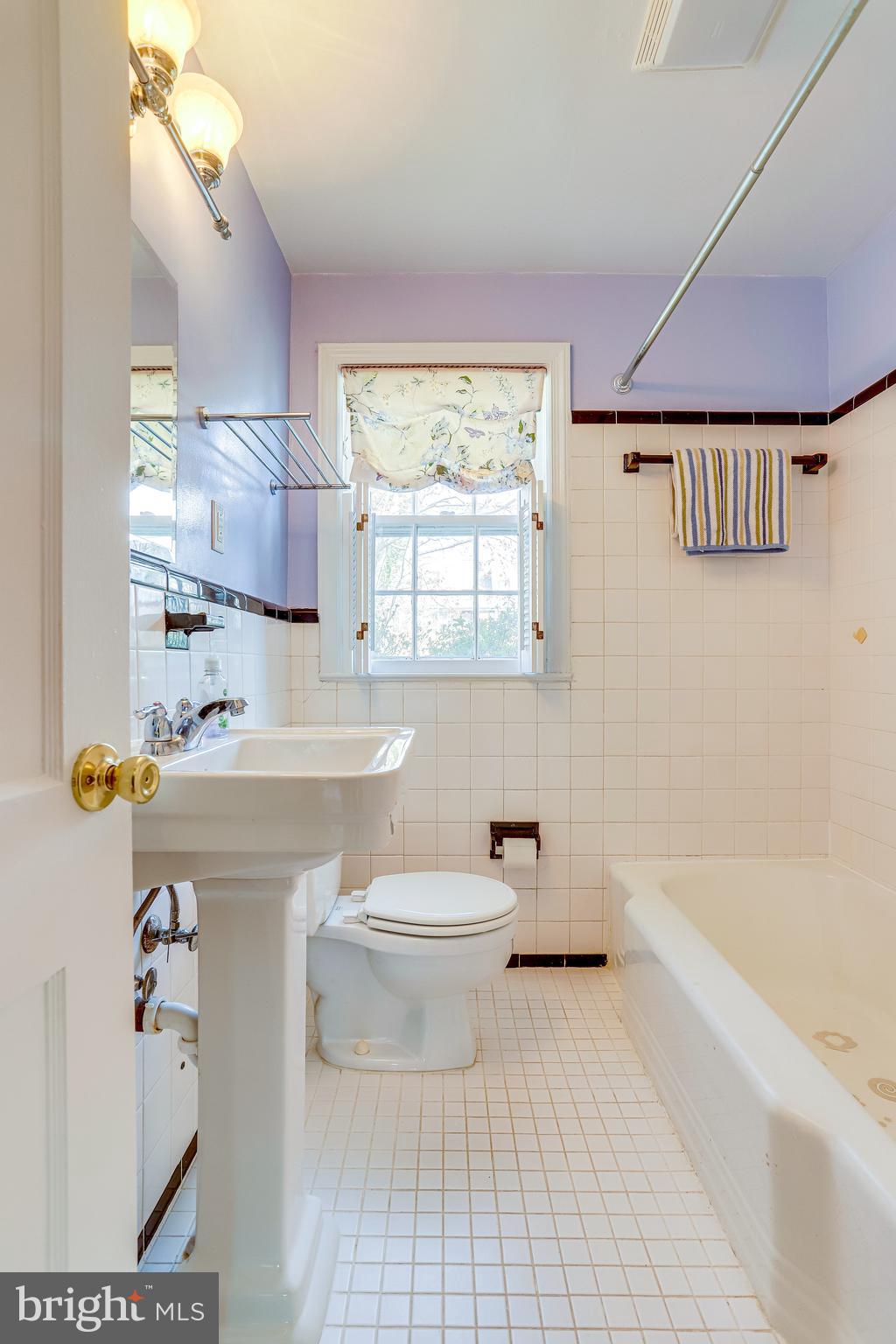 LEEWAY OVERLEE - Residential