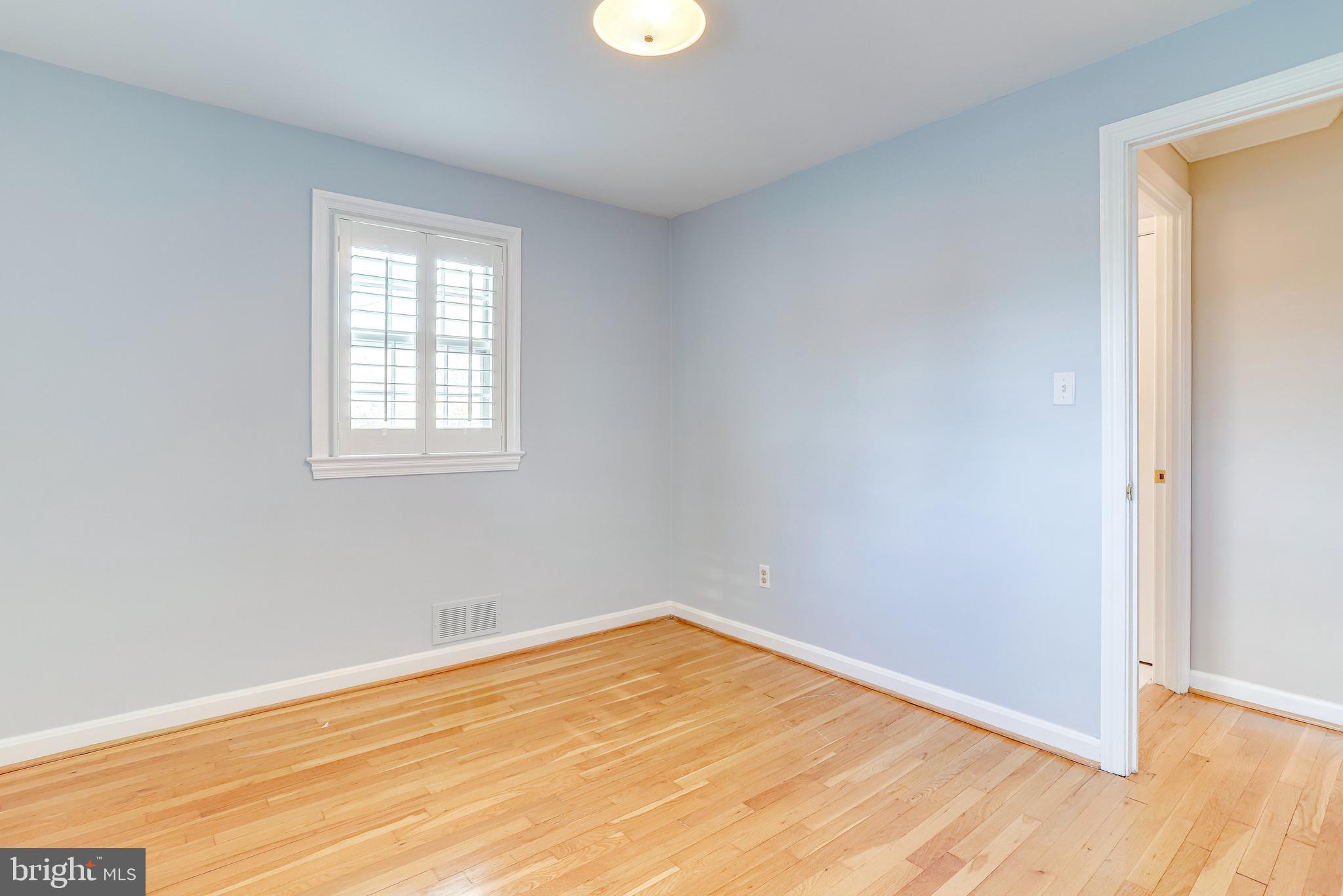 LEEWAY OVERLEE - Residential