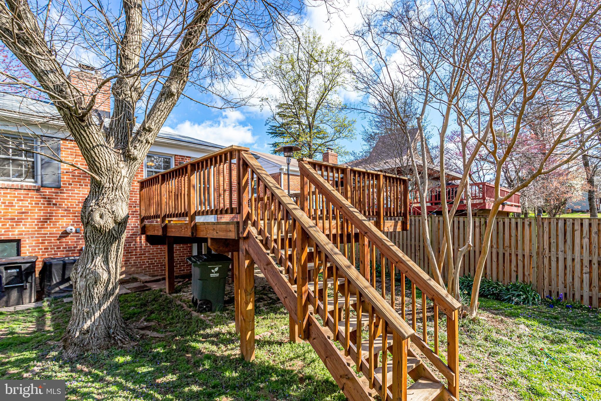 LEEWAY OVERLEE - Residential