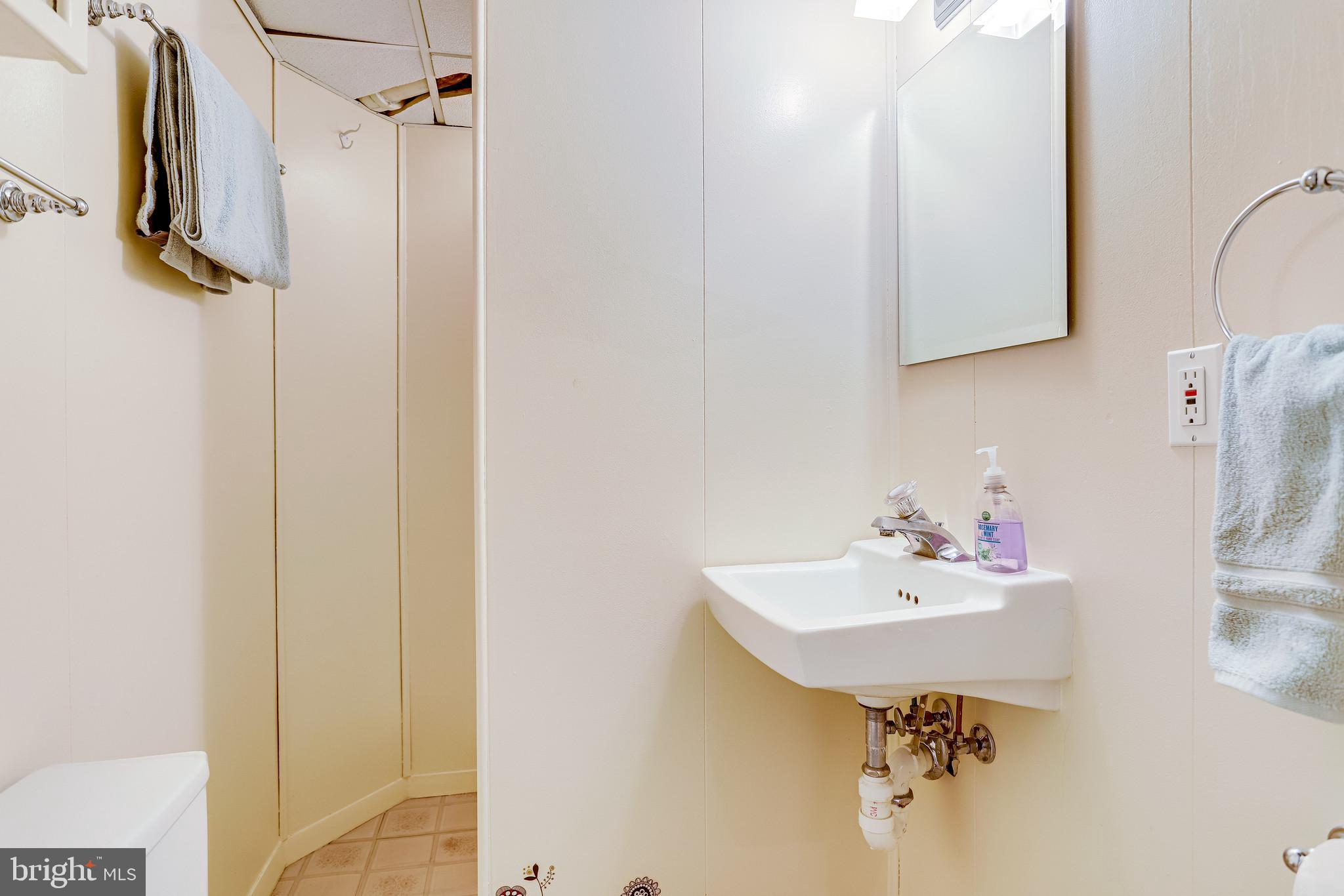 LEEWAY OVERLEE - Residential