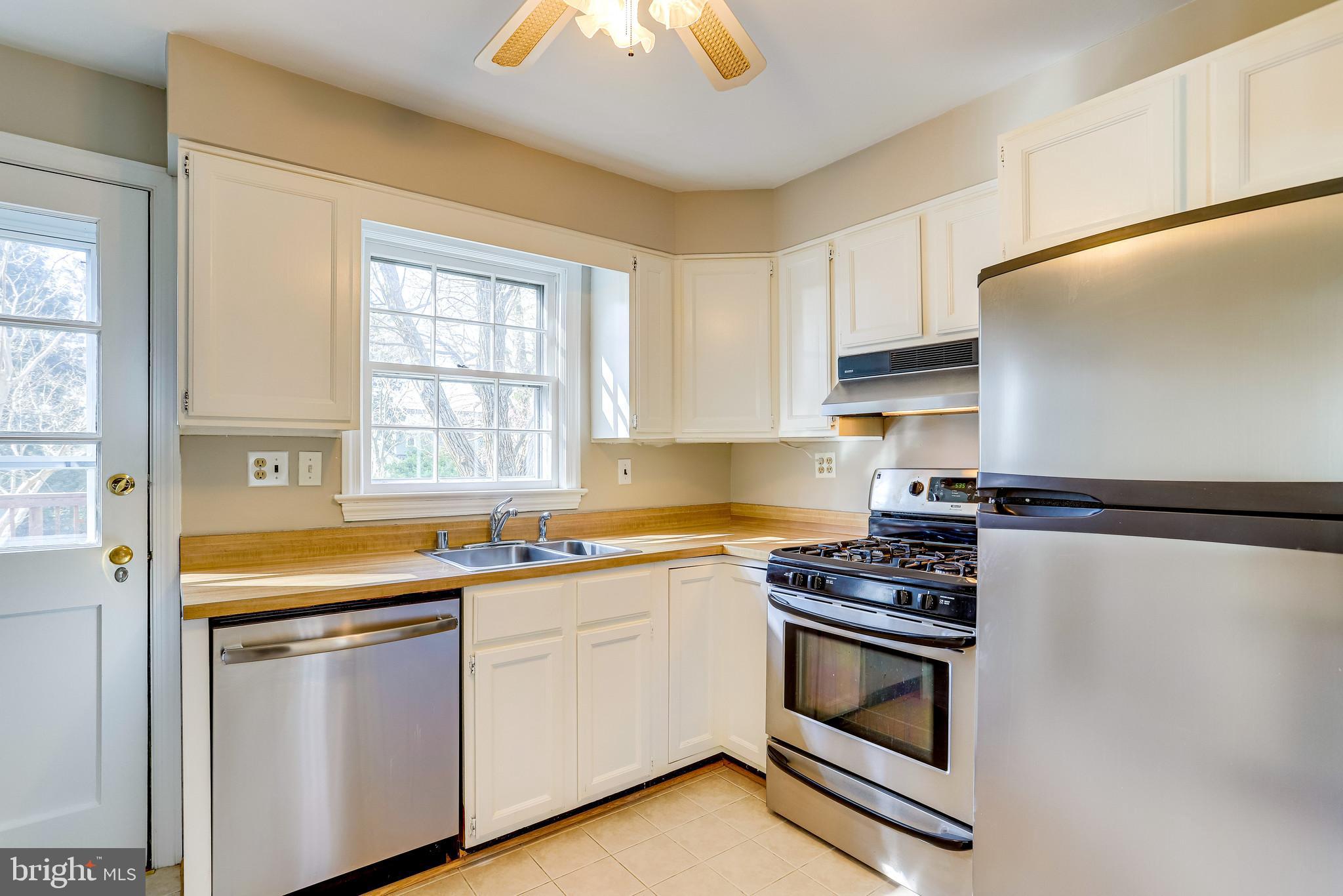 LEEWAY OVERLEE - Residential