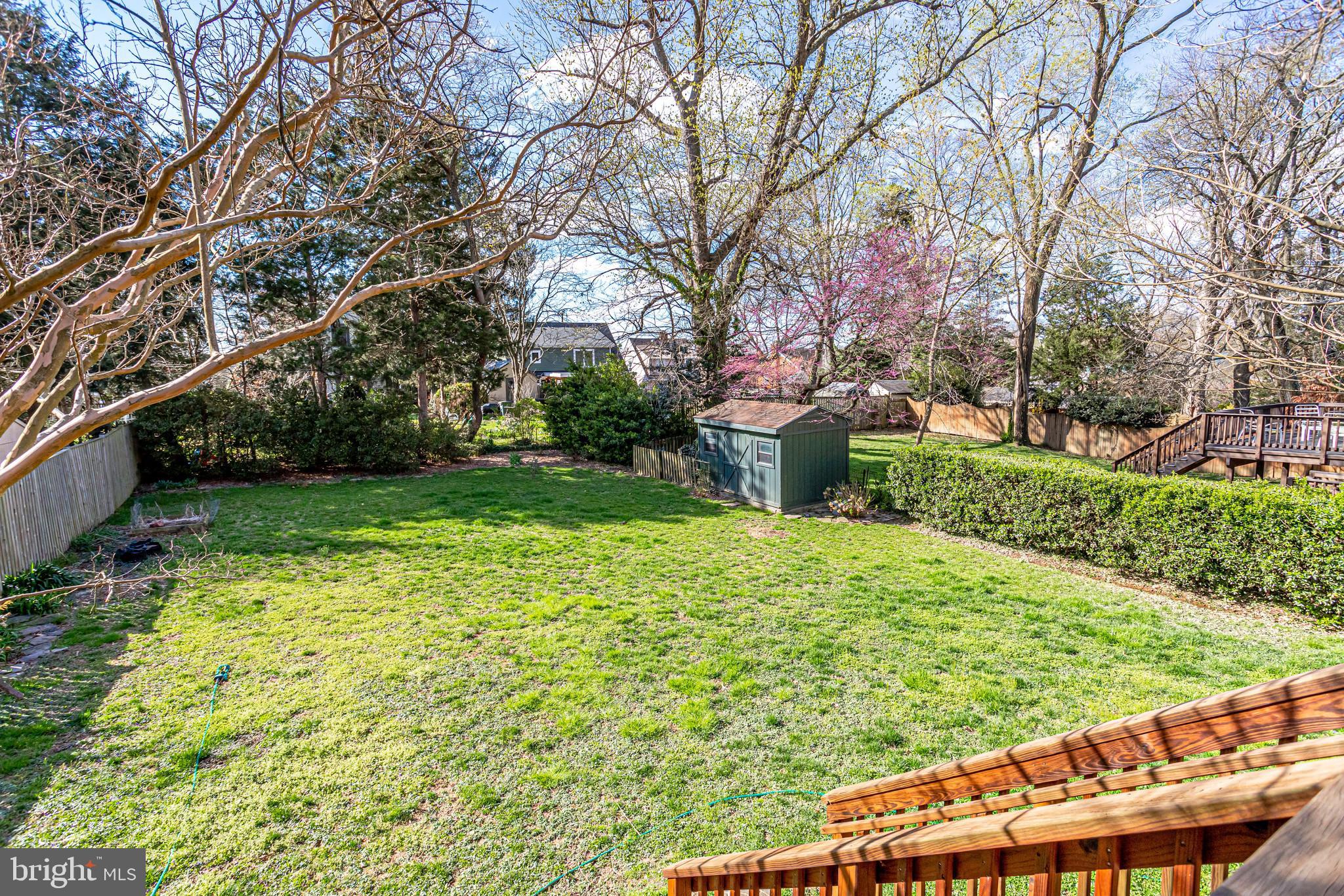 LEEWAY OVERLEE - Residential