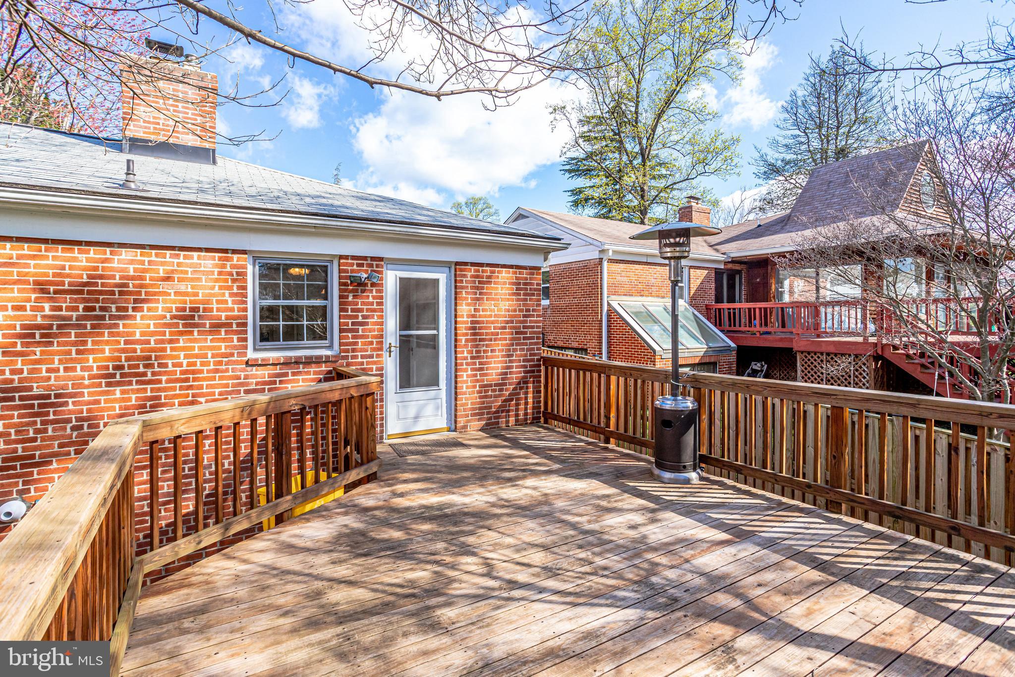 LEEWAY OVERLEE - Residential