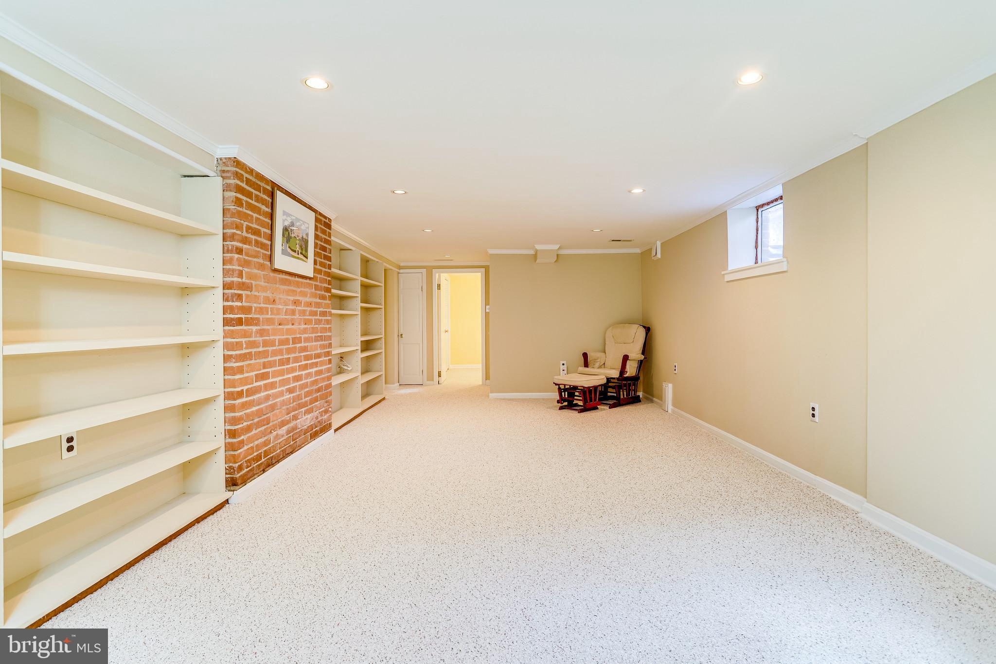 LEEWAY OVERLEE - Residential